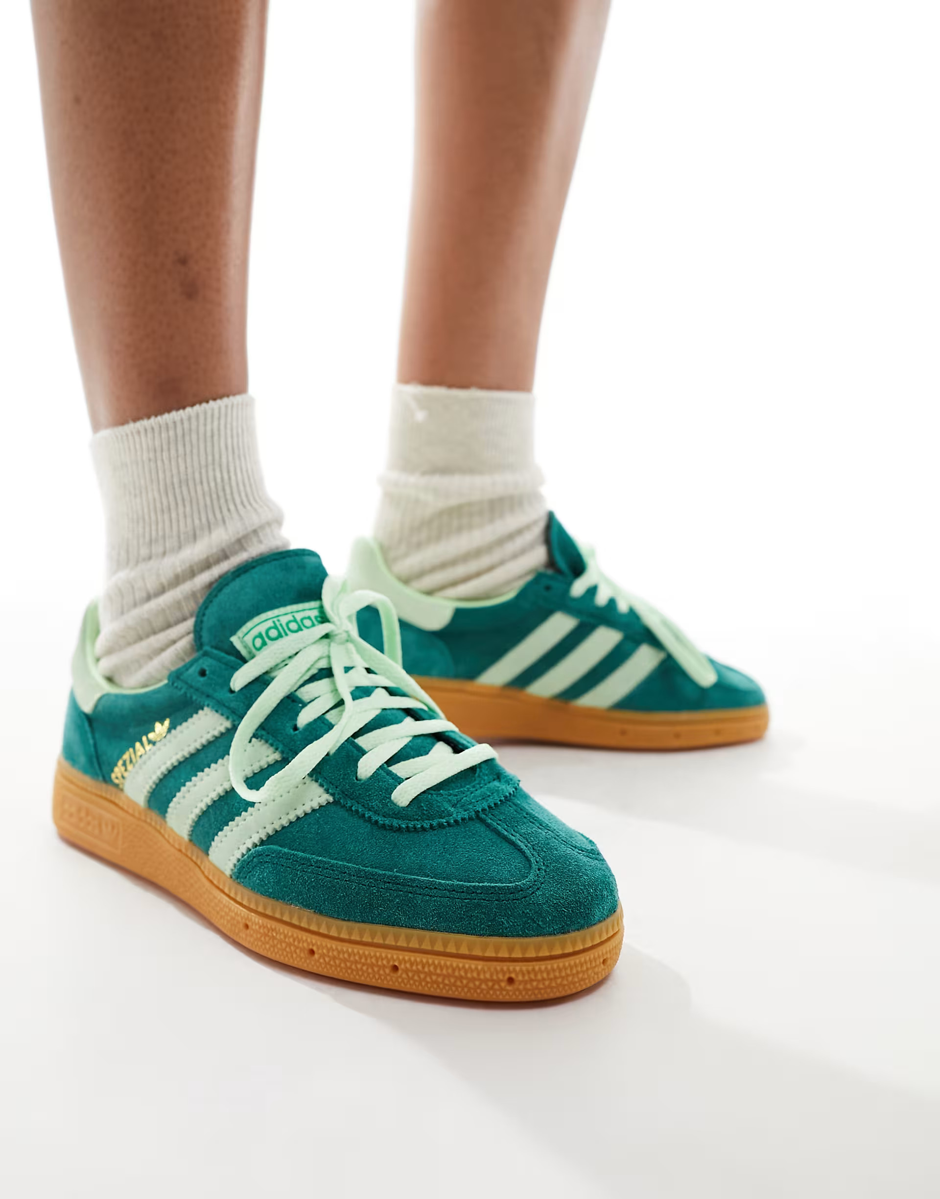 adidas Originals Handball Spezial trainers in green with gum sole | ASOS (Global)