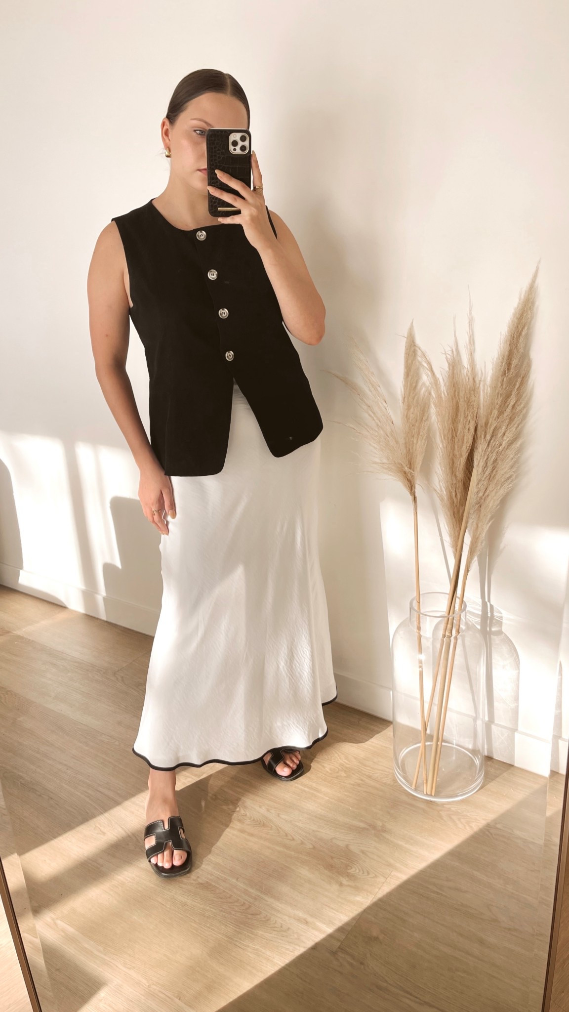 Black & white is such a timeless combo 🖤🤍

#LTKsummer #LTKaustralia #LTKworkwear