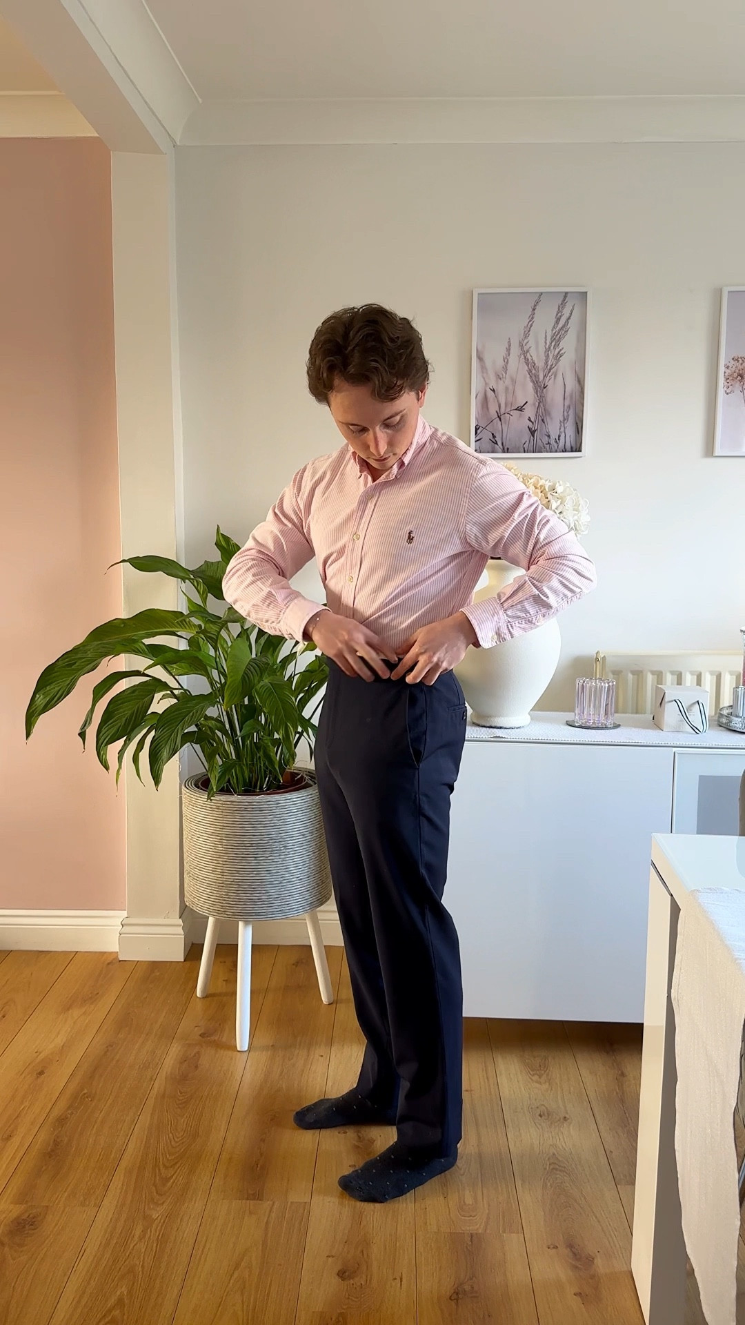 Taking “dress for the job you want” quite literally today.

Keeping it timeless with navy trousers and a double breasted blazer, with a splash of pink from the Ralph Lauren Oxford shirt. Elements of casual and formal combined.

#officeoutfit #officeoutfits #officewear #ootd #outfitoftheday

#LTKuk #LTKmens #LTKworkwear