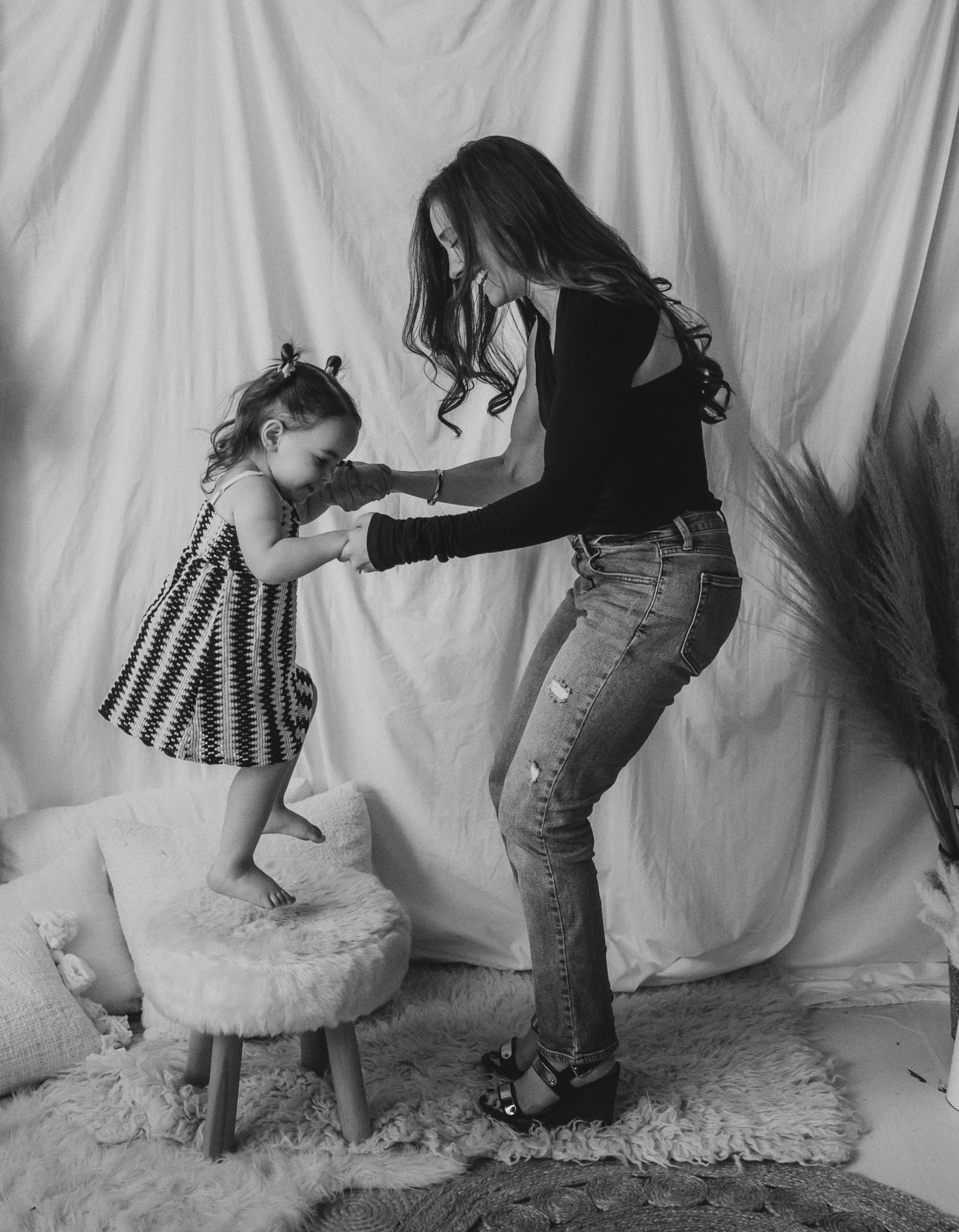 Obsessed with this sling tee by Kiya Tomlin. Cute, comfortable and versatile! I’m wearing a size small for reference.
Code: Gabrielle15

I styled Carm in a little dress from Stitch Fix! 🖤 

#LTKSeasonal #LTKBaby #LTKStyleTip