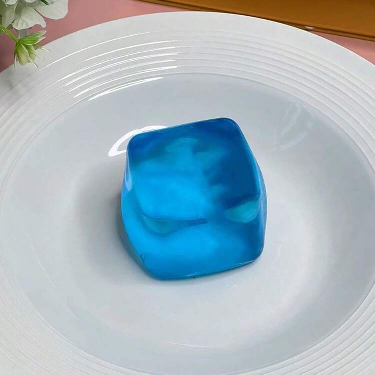 Blue ice cube Squihsy  | SHEIN