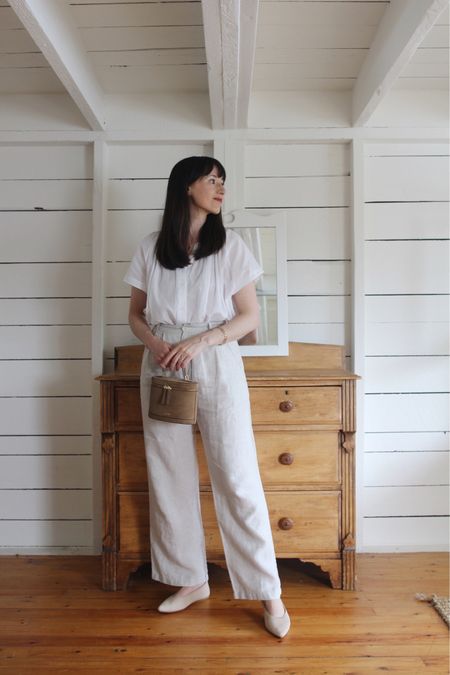 The first of three spring looks hitting the Style Journal this week. 

Use LEE15 for 15% Off the Willow Blouse (a personal fav in the summer)

Use LEE10 for 10% Off any Vivaia footwear. These flats are very comfy and perfect for work. True to size. 



#LTKSeasonal