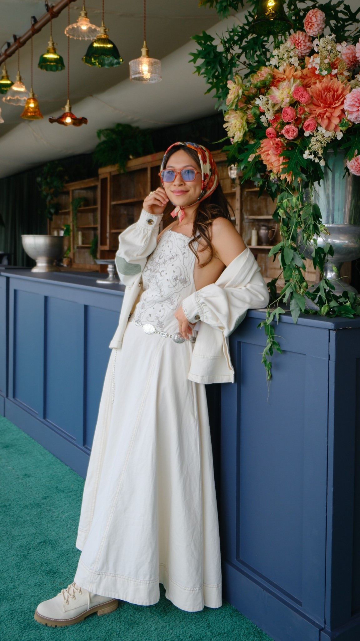 Outside land day, one festival outfit, wearing a white dress with silver belt and utility denim jacket. I’m wearing size small and 5’3” #ltkfestival

#LTKPetite #LTKStyleTip