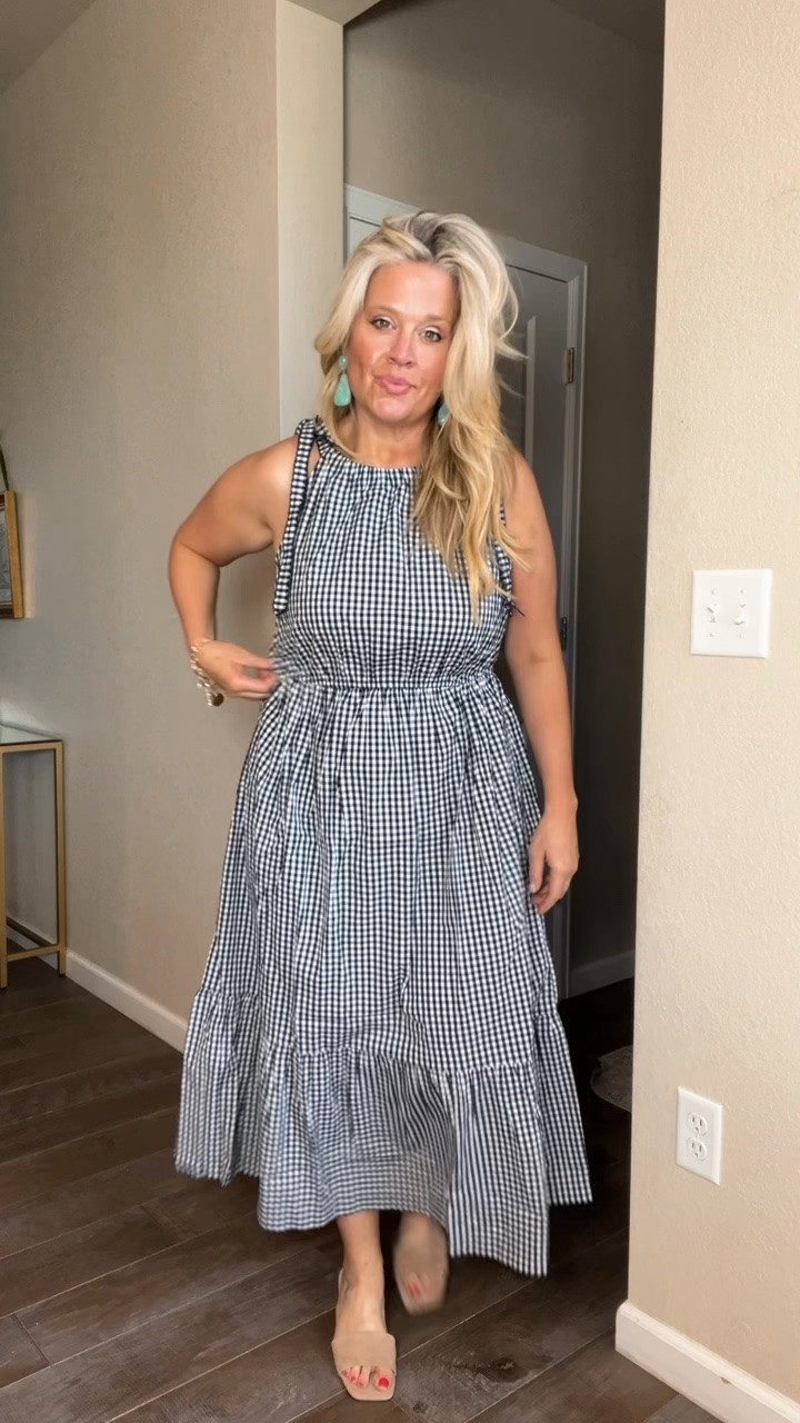 ✨Tap the bell, save and ❤️ for over 40 fashion, midlife style, midsize fashion and luxury looks for less. 

I stopped blaming my body and started choosing clothes built differently.
Lift. Skim. Balance. That’s the difference. 🤍

Make sure you are following alongside @over40andmidlife for midlife, midsize style. 👑 

👑"Helping you look good, feel good!" - Lindsey Denver


⬇️Sizing information:
Wearing large 
(Size down if in between sizes.)

#LTKPlusSize #LTKMidsize #LTKOver40

Comment SHOP below to receive a DM with the link to this post on my LTK ⬇ https://liketk.it/6cKXK ltkover40 ltkvideo ltkplussize primeday2022 trgtdealday2022 ltkxprimeday ltkxprime ltkmidsize

Comment SHOP below to receive a DM with the link to this post on my LTK ⬇ https://liketk.it/6cLiG