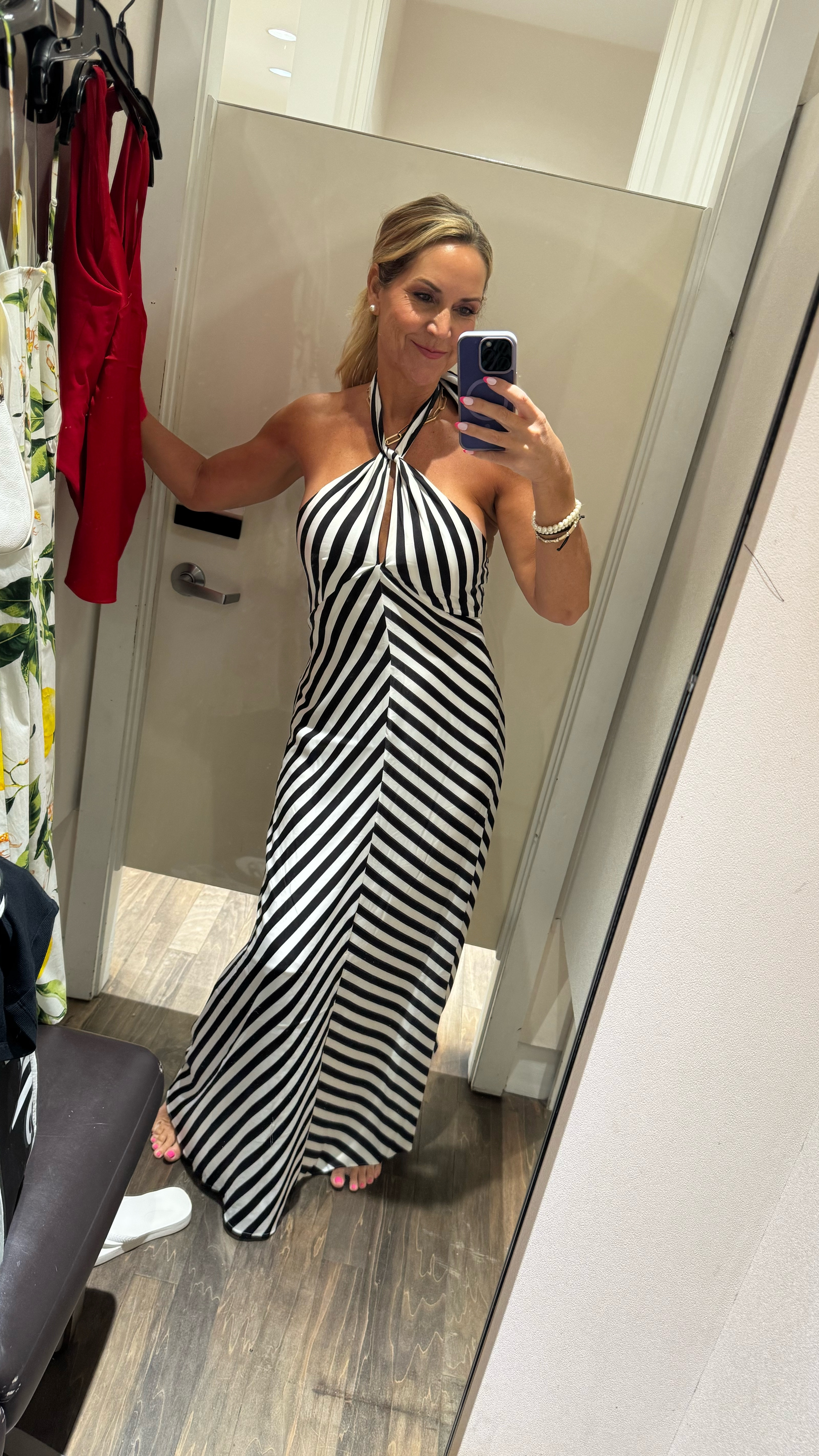 Black and white wedding guest dresses! Perfect for the conservative wedding or black tie event. Both of the featured dresses would be perfect for smaller busts. A-C cup. I’m wearing both in a small.
I’ve added more Express options that would be perfect for the same type of event and accessories too🖤

#LTKSummerEdit #LTKWedding #LTKOver40