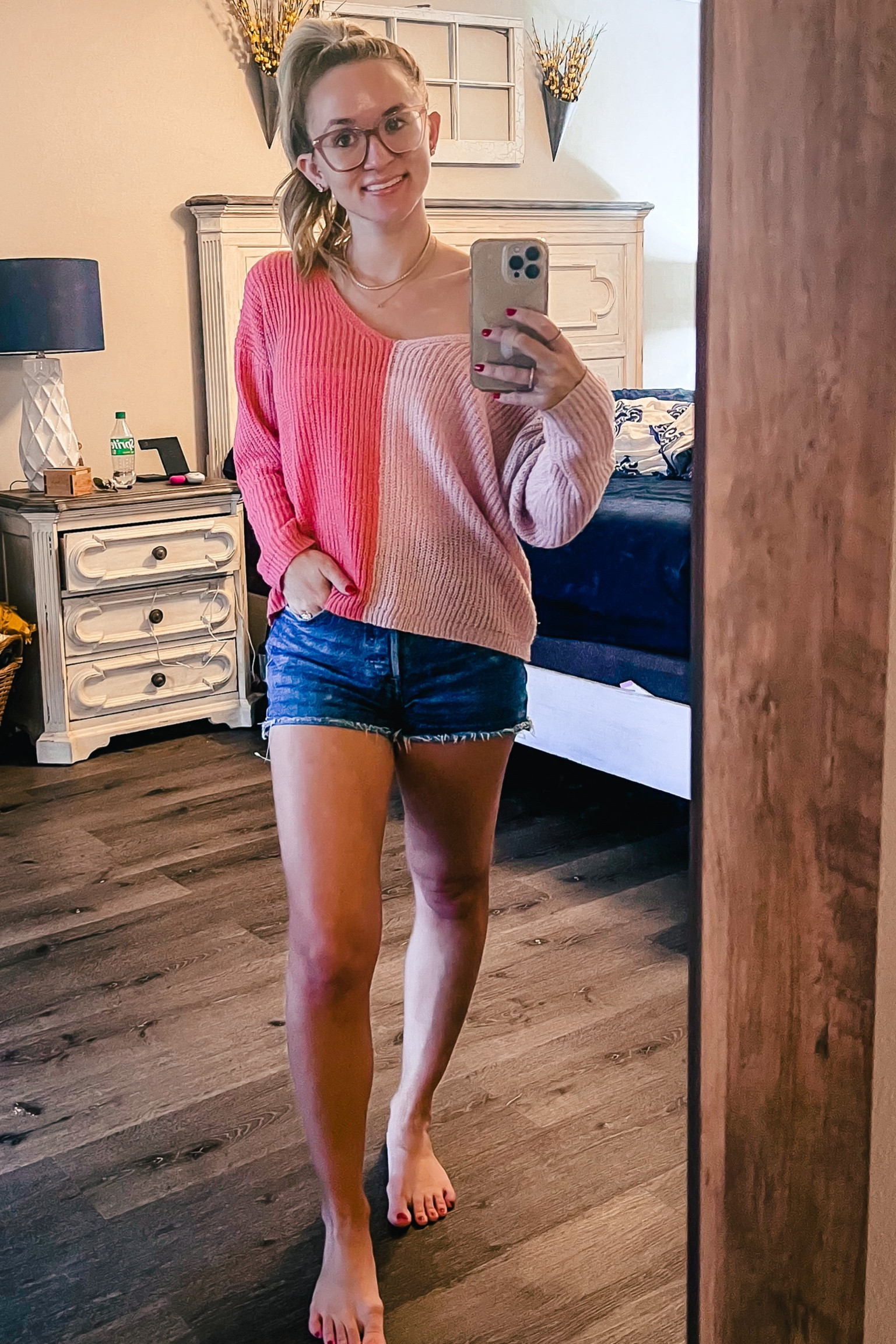Obsessed with this lightweight sweater! It’s old Pink Lily but linked something similar!

#LTKstyletip