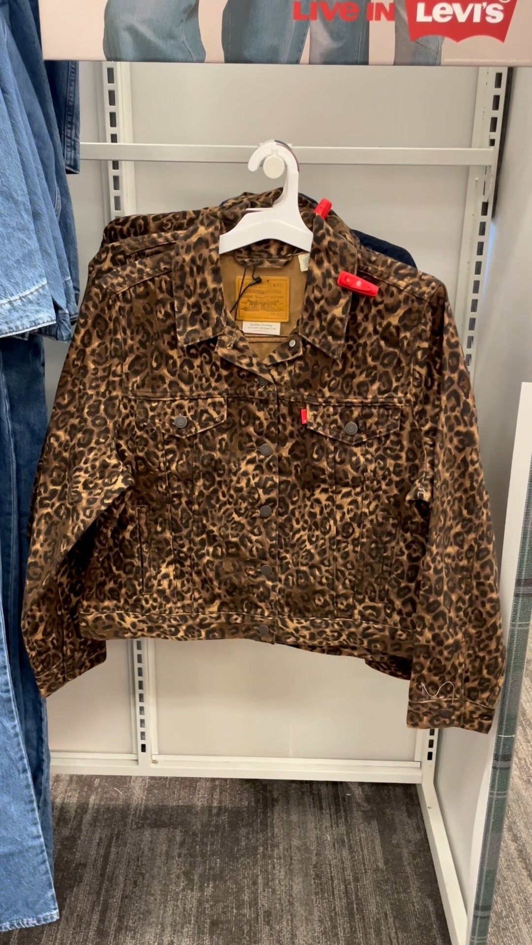 New @levis drop ✨ These are a moment 

#LTKFindsUnder100 #LTKStyleTip #LTKSeasonal