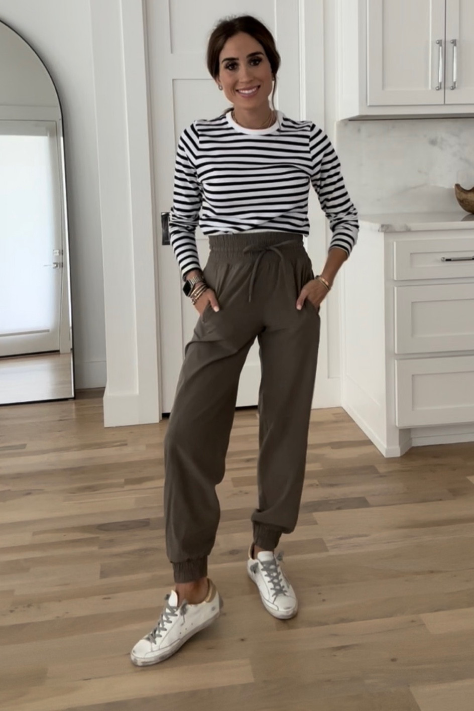 Stripe cardigan size xxs, joggers size xxs 

#LTKSeasonal #LTKfindsunder50 #LTKfindsunder100