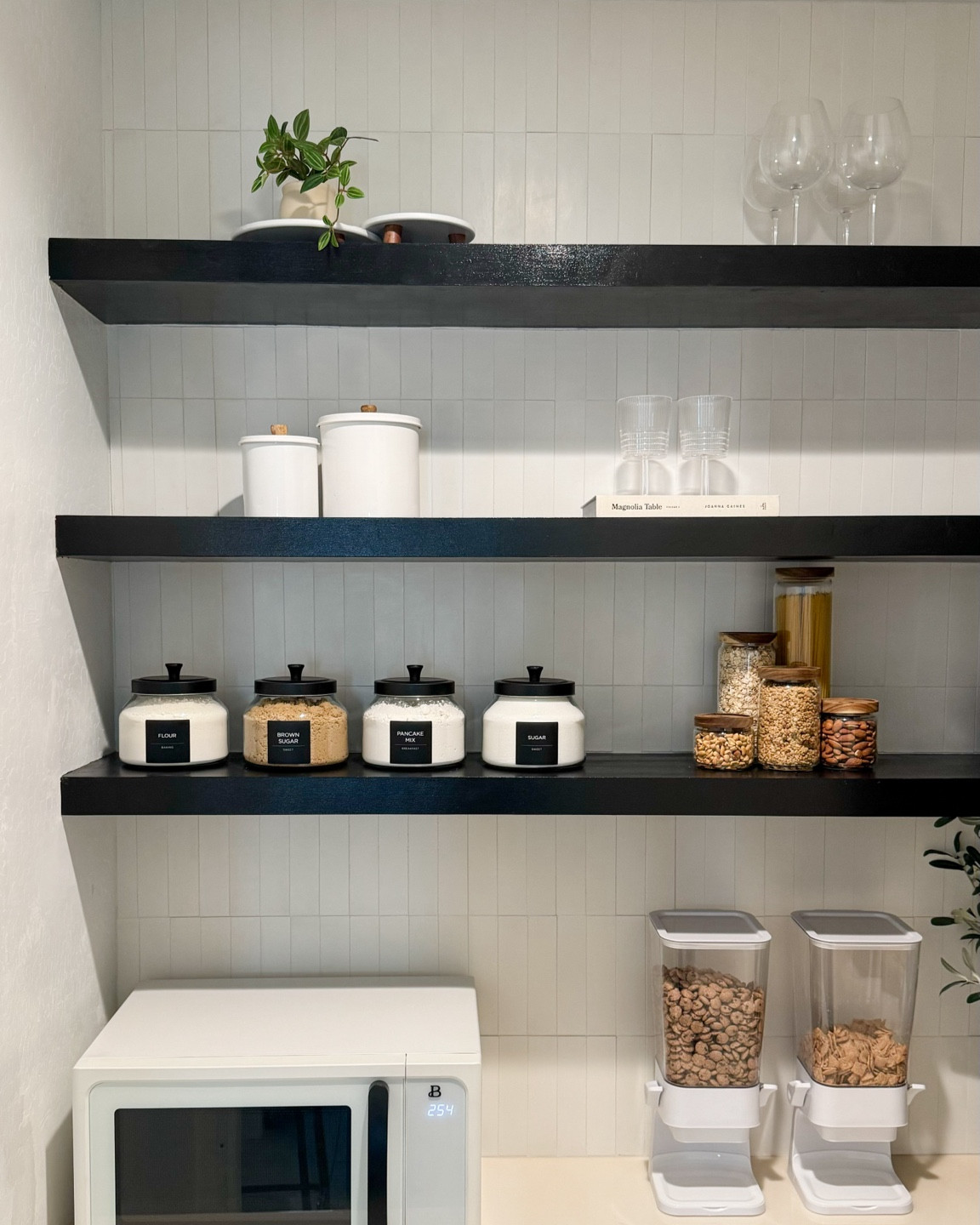 Pantry organization #pantry #pantryorganization #organization 

#LTKFindsUnder50 #LTKHome #LTKFindsUnder100