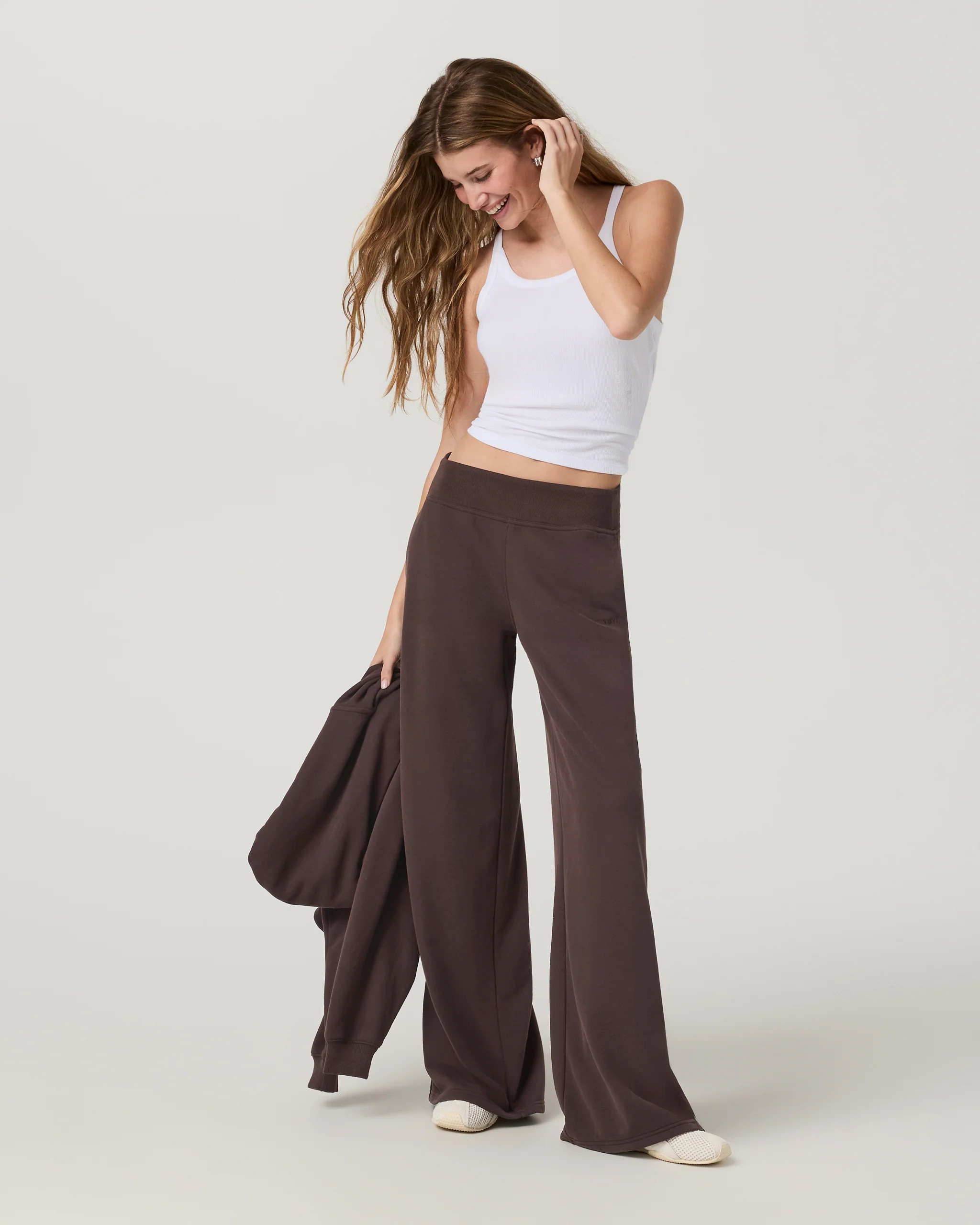 Sedona Midrise Wideleg Sweatpant | Vuori Clothing (US & Canada)