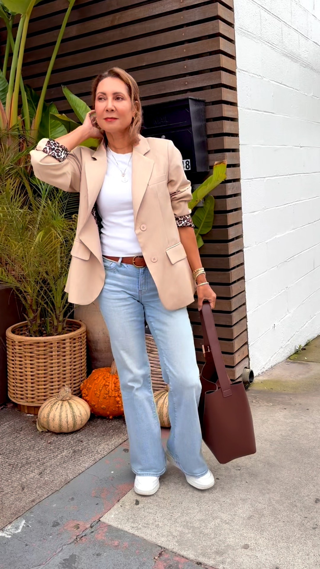 I’m keeping Thanksgiving casual this year and my affordable blazer is an affordable Amazon find and so good with black or blue denim.  It arrives in time for the holidays, and mine has been on repeat since fall began. I’m 5’3” and 115 pounds wearing size S for reference.

I’m so glad you’re here girlfriend. Scroll to shop, follow and subscribe for more on trend style finds.
