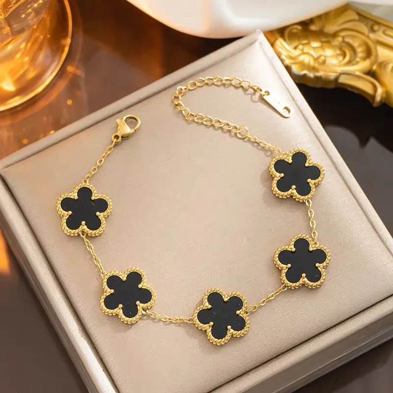 Designer 18K Gold Plated Classic Fashion Charm Bracelet Four-leaf Clover Designers Jewelry Elegan... | DHGate