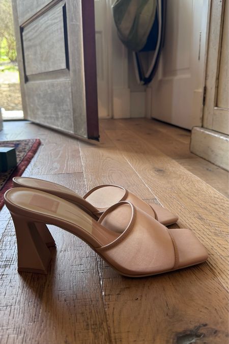 Love the chunky heel on these sandals #dolcevita #sandals 

#LTKstyletip #LTKshoecrush #LTKwedding