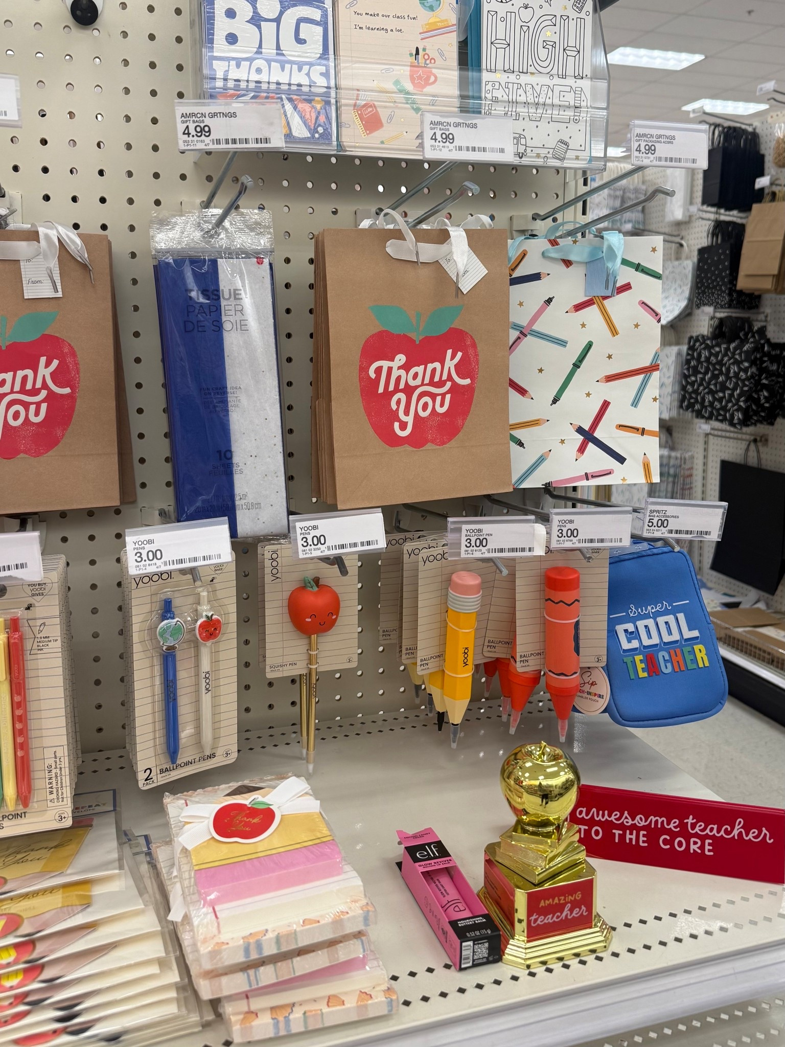 They have the cutest Teacher Appreciation gifts right now! So many fun and affordable finds! 🍎📚

@Target 

#giftbags #teacherappreciationweek #giftideas #teachergifts #pens #notepad #thankyougifts 

#LTKKids #LTKmomlife