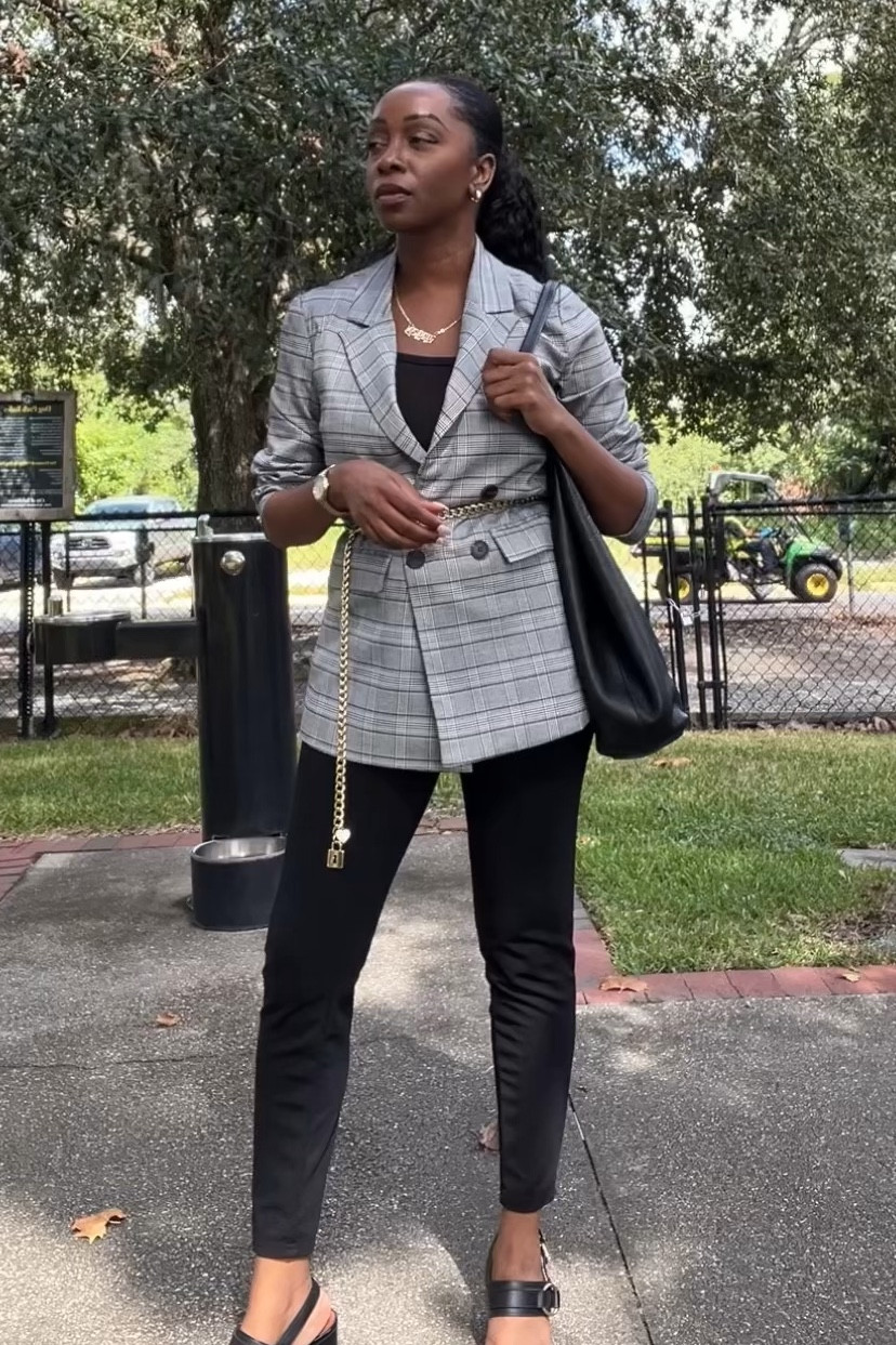 A Pre-Fall Tuesday Work Outfit. Simple & Effective. 

Challenged myself to wear my Gold chain belt.  It's been sitting in the closet too long without getting enough love.