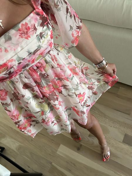 Floral summer mini dress size xxsp
On sale clear heels 

#LTKunder50 #LTKsalealert #LTKunder100