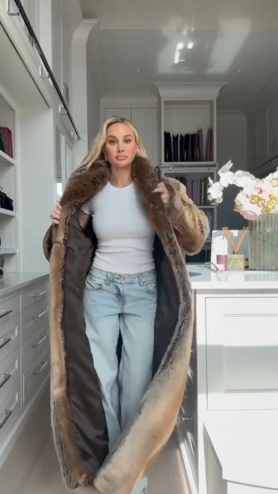 Brittany Aldean's best selling jeans cut to a mid-rise with a relaxed waist and gently tapered leg, offering a laid-back, yet sharp silhouette. Crafted from non-stretch vintage marbled light indigo denim, it features subtle fading and whiskering for a worn-in, authentic look. Made from regenerative cotton, the design combines effortless ease with structure, making it a versatile staple. Pair it with a simple tee or oversized shirt for an understated, everyday aesthetic.