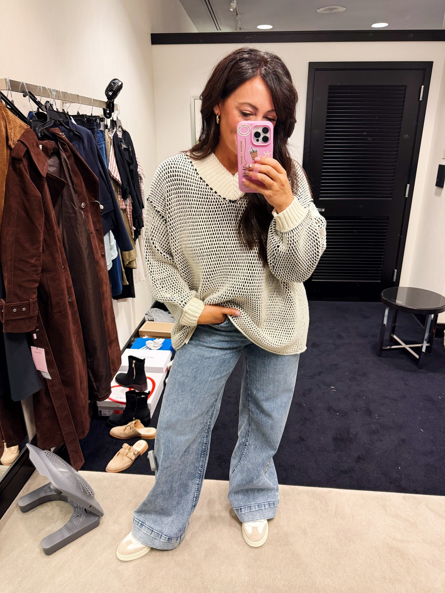 Comfy oversized sweater, not itchy at all - wearing an XS 

#LTKSeasonal #LTKStyleTip #LTKFindsUnder100