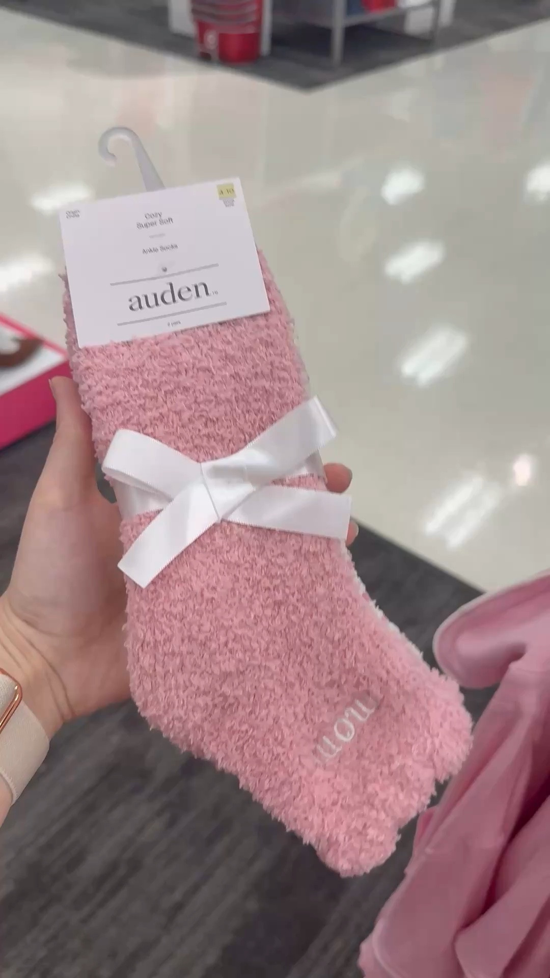 Mother’s Day gift ideas from @Target Target 
Fuzzy socks, Mother’s Day gift basket, Sweatshirt, mama shirt, loungewear, casual, Pajama set, postpartum, new moms, Mother’s Day gift guide, cozy mom gift guide, self care, pajamas, gifts for her, gifts for moms 

#LTKmomlife #LTKMothersDay
