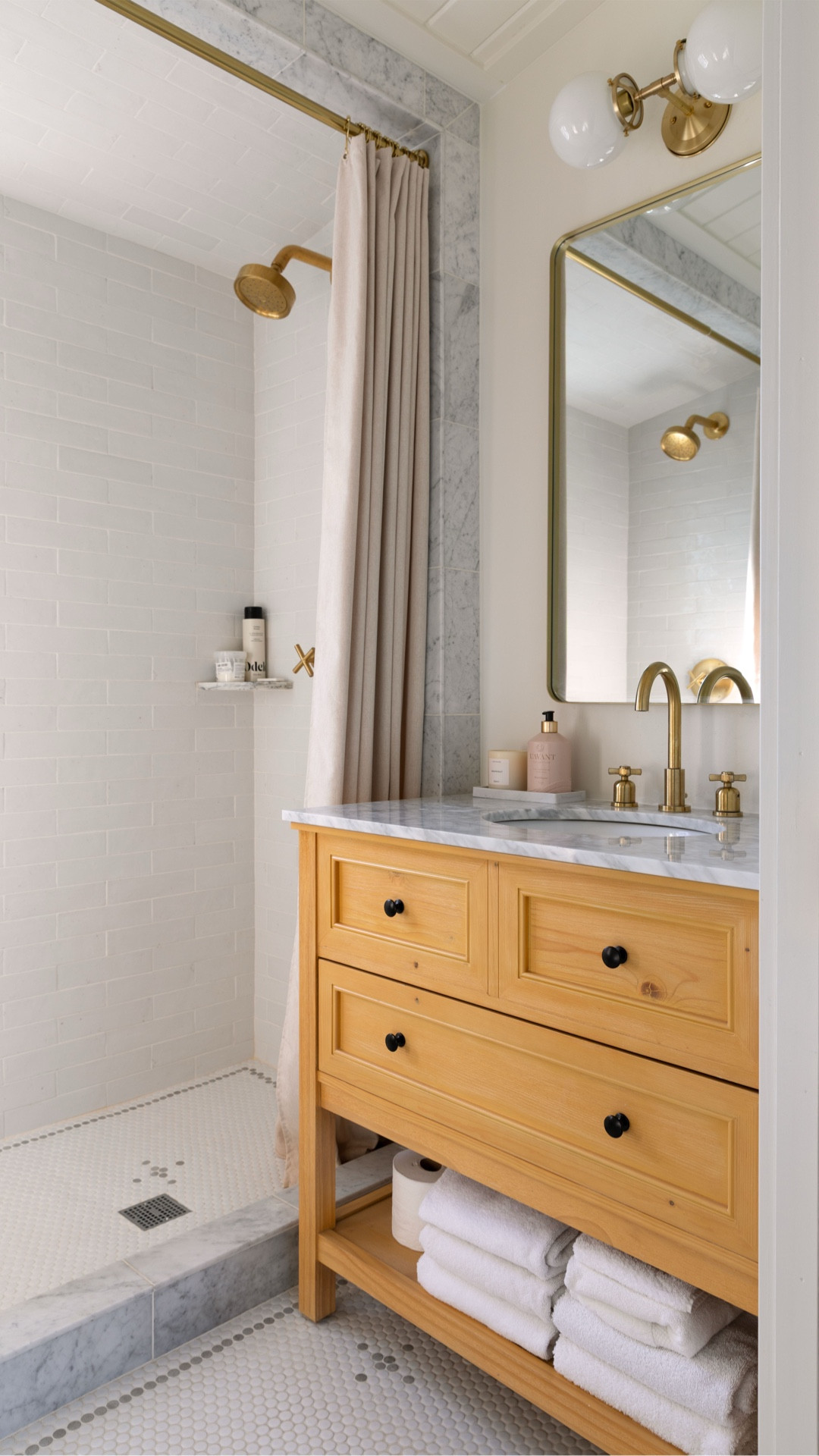 A small (6’x7’) bathroom at #thepoplarcottage filled with craft and details! See more on the Grit and Polish

#LTKHome