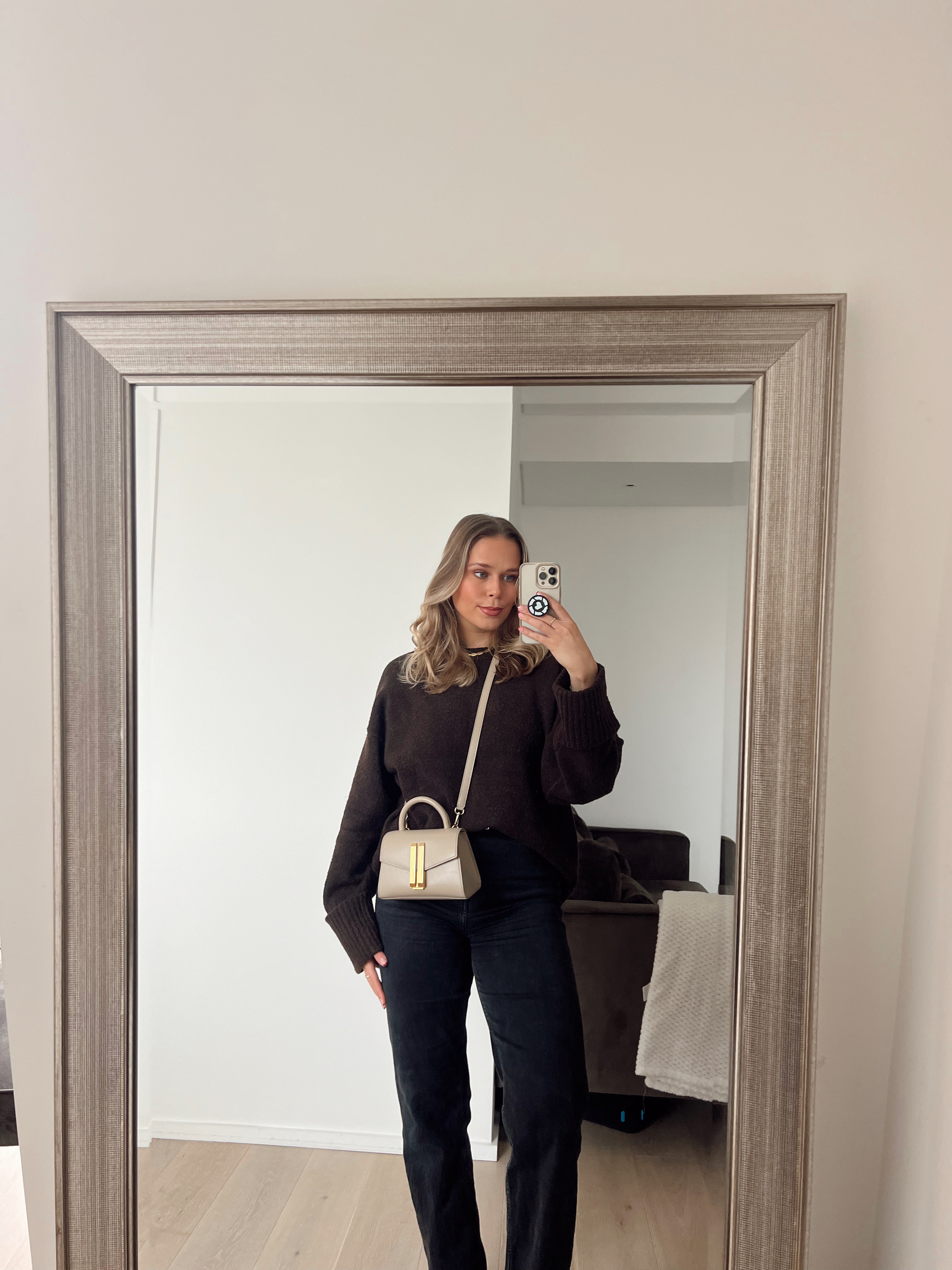 The most gorgeous dark brown knit!! 🤎

Pretty Lavish knitwear, neutral outfit, autumn outfit inspo, casual ootd, oversized knit, demellier bag

#LTKuk #LTKstyletip #LTKautumn