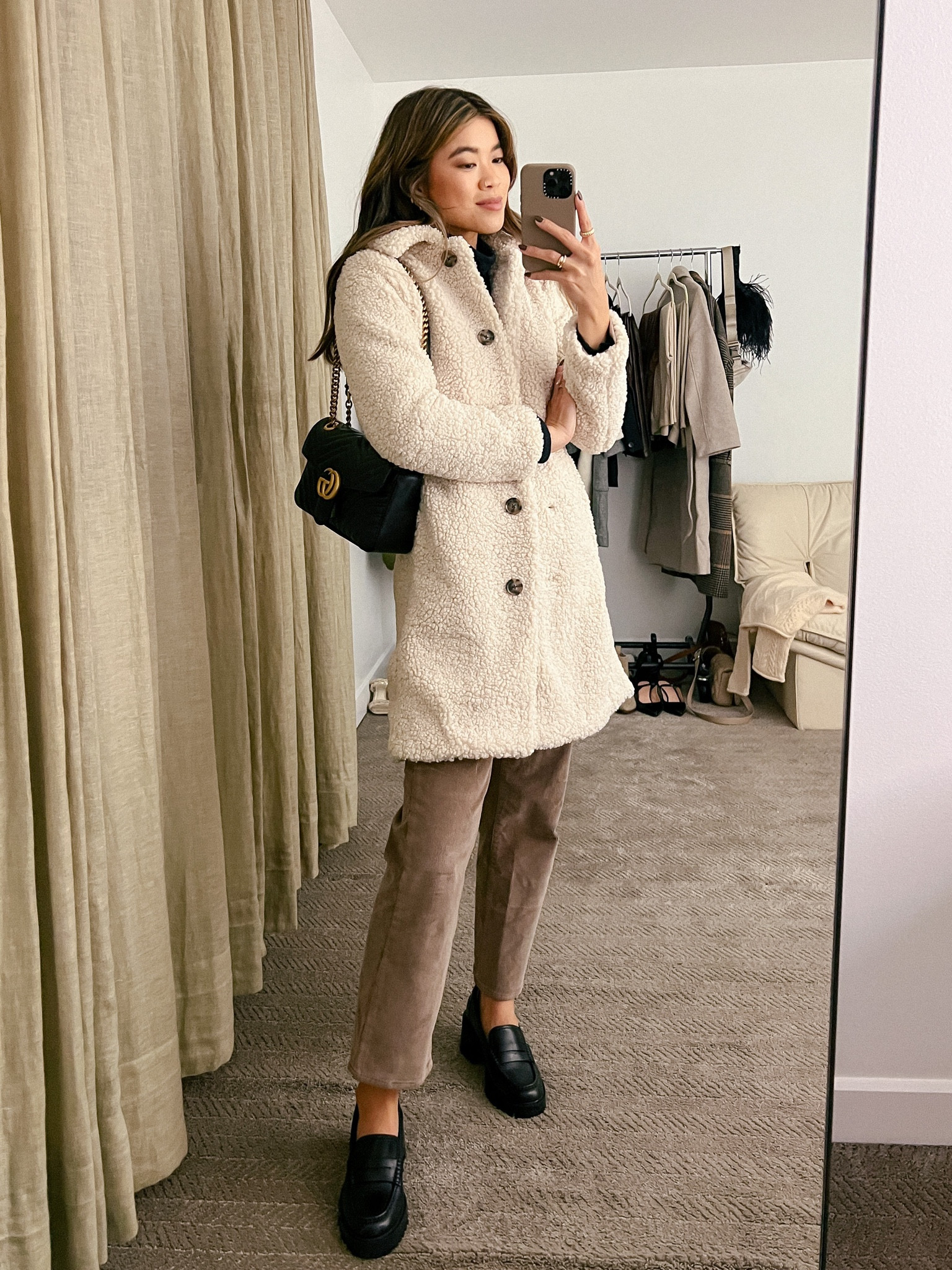J Crew Cream Teddy Jacket with Madewell Corduroy Denim Jeans and Black Platform Shoes!

Top: XXS/XS
Bottoms: 00/0
Shoes: 6

#fall
#fallfashion
#falloutfits
#fallstyle
#winter
#winterfashion
#winteroutfits
#winterstyle
#thanksgivingoutfit
#holidayoutfit
#madewell
#jcrew
#gucci

#LTKHoliday #LTKworkwear #LTKSeasonal