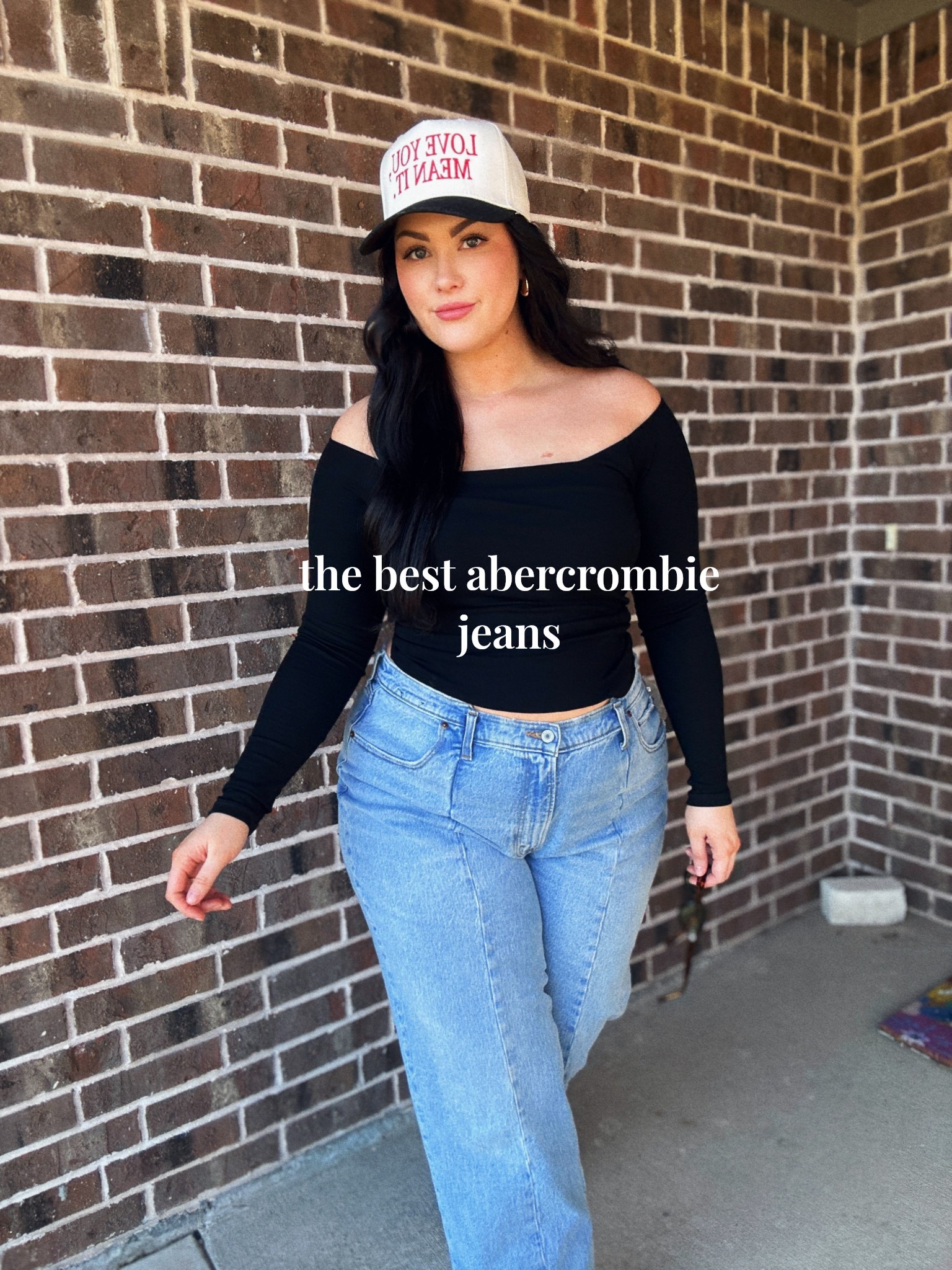 The best fitting jeans I’ve tried from Abercrombie since having a baby - perfect comfy fit, loose fitting in the legs

#LTKStyleTip #LTKSaleAlert #LTKFindsUnder100