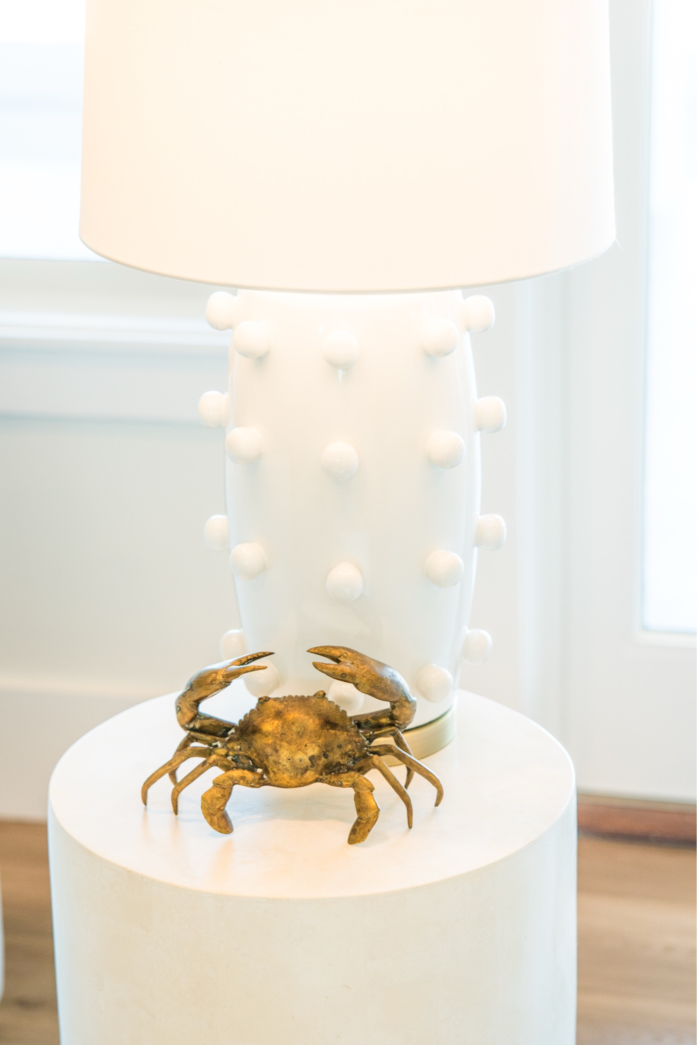 Coastal charm meets elegant design.  Featuring the Marni Table Lamp and a stunning Bronze Crab Statue from our recent project. The perfect details to bring seaside vibes indoors!

#CoastalDecor #ElegantDesign #HomeDetails #InteriorInspo #BeachHouseStyle #CoastalChic #DesignElements #TimelessTouches #HomeDecorGoals #SeasideVibes



#LTKHome