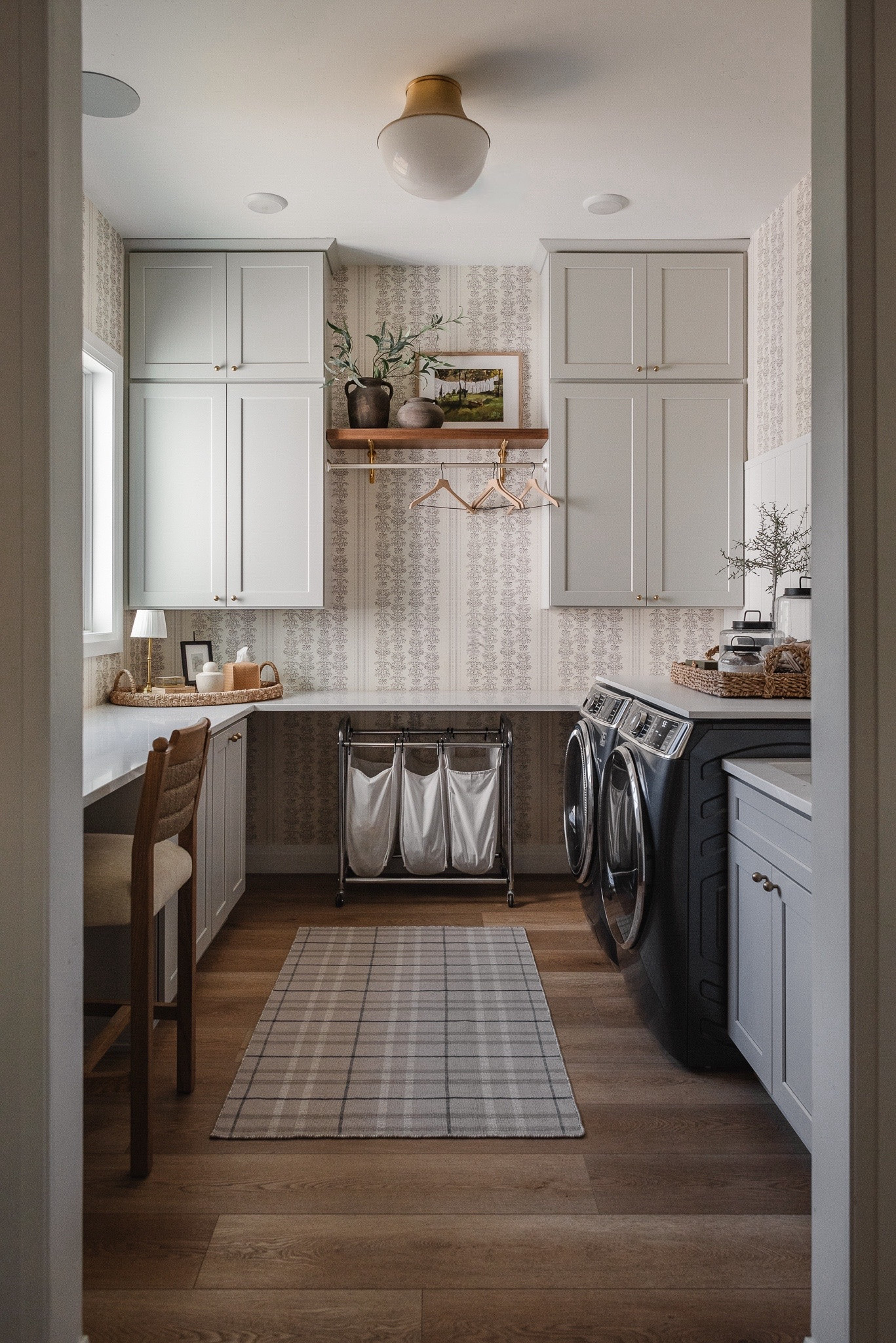 This rug brought freshness and new life to our laundry room! 🤍


Laundry room, laundry room ideas, wallpaper, laundry hamper, rug, plaid rug, lived in home, laundry room decor, timeless decor, home decor

#LTKHome