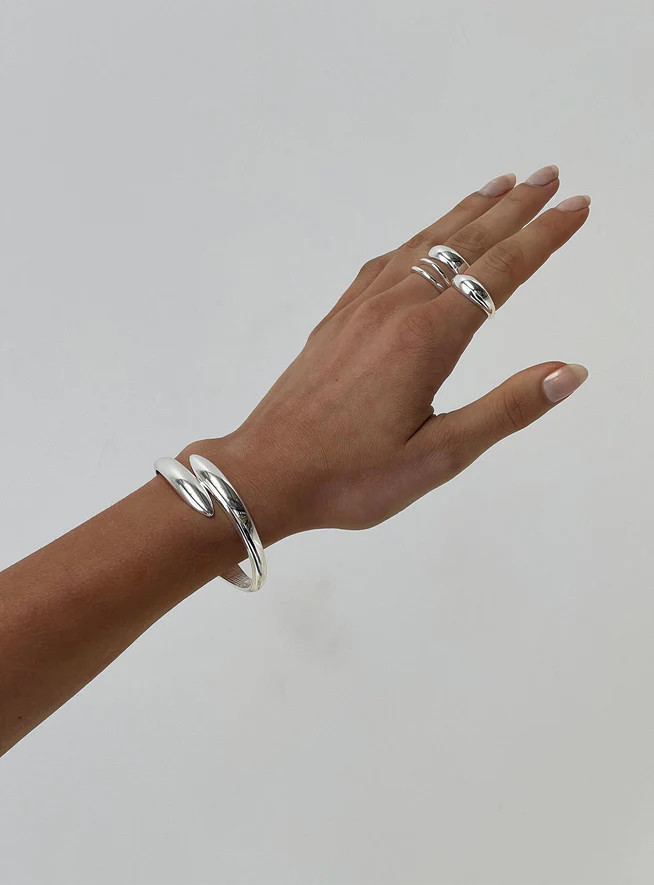 Barberry Cuff Silver | Princess Polly US