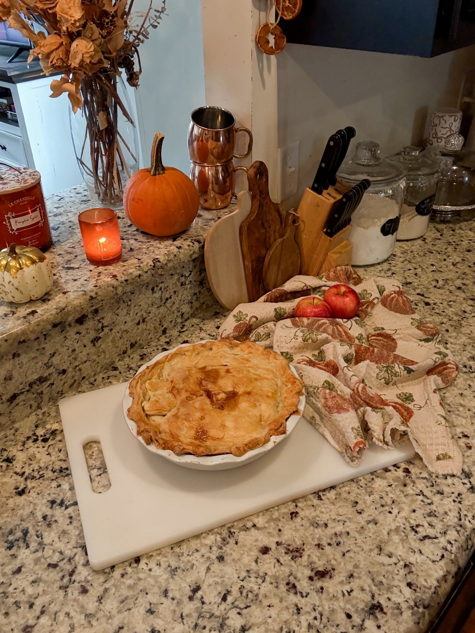 Warm Apple Pie🍁🍂

#LTKSeasonal #LTKHome