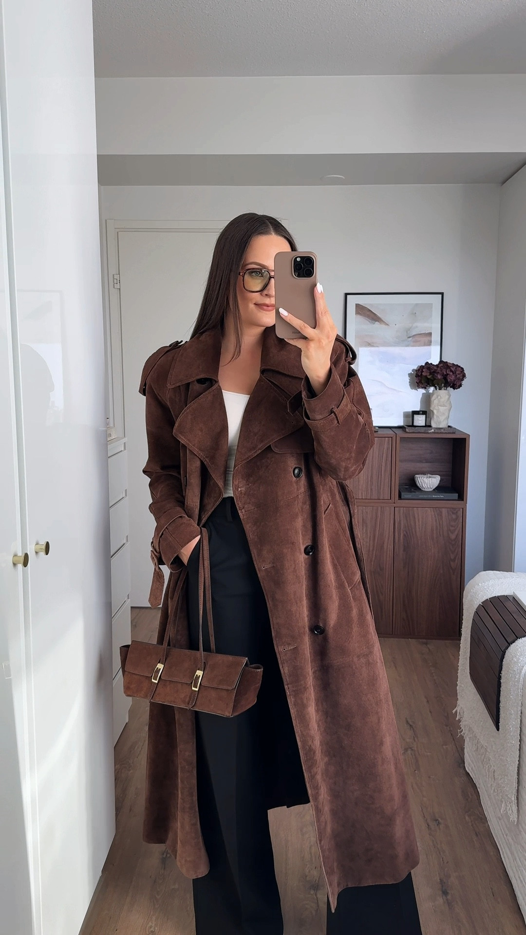 Spring Layers
Wearing the suede trench in a size M
Beige blazer is Sourceunknown
Black blazer is Zara (2029/044/800)
Clutch is Camilla & Marc

#LTKstyletip #LTKspring #LTKjeans