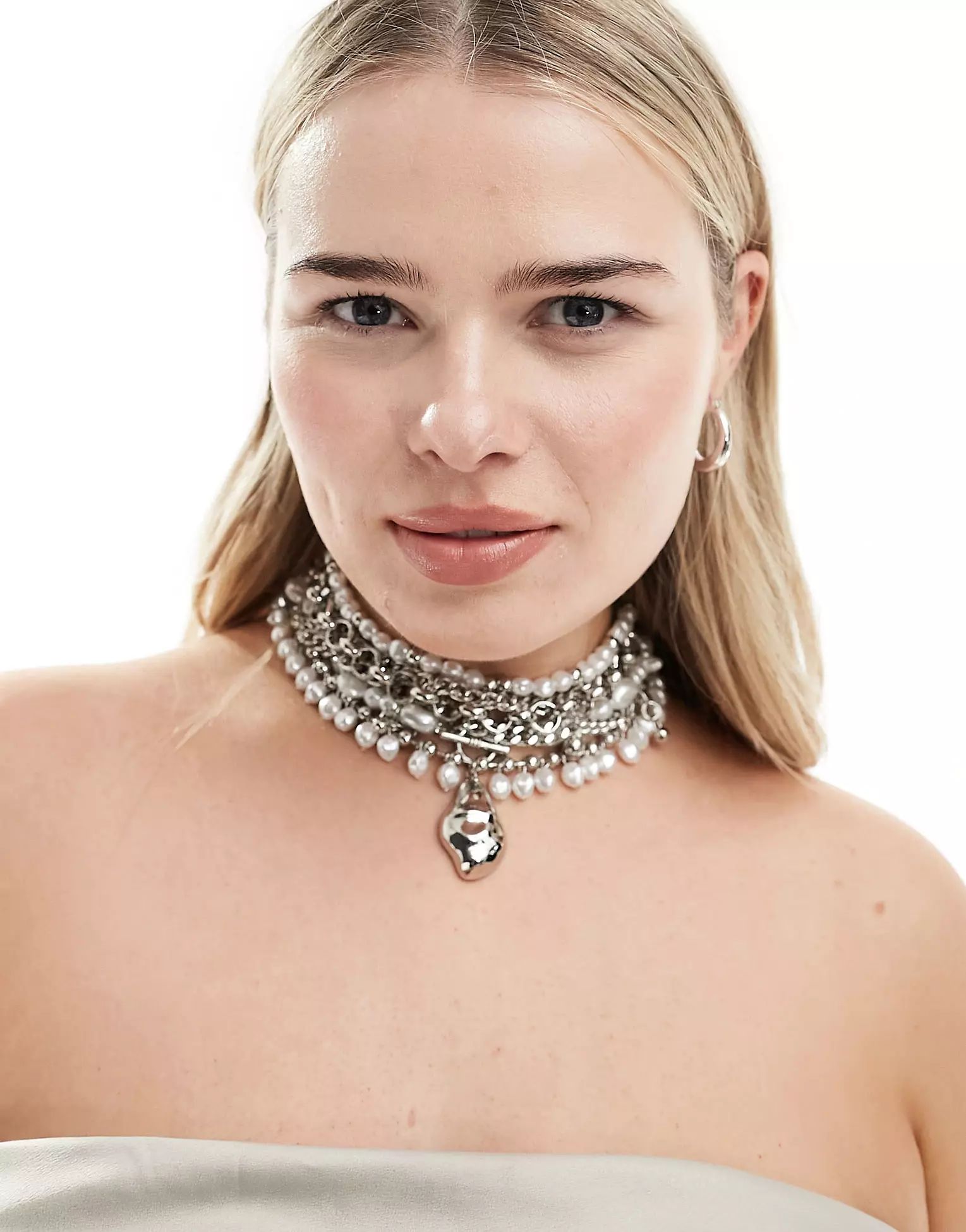 ASOS DESIGN Curve Limited Edition choker necklace with mixed faux pearl and chain with molten pen... | ASOS (Global)