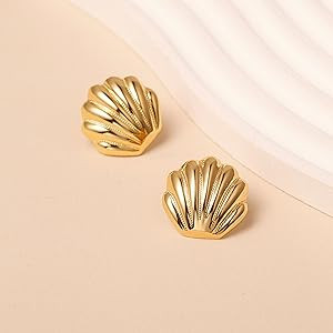 SmileBelle Gold Shell Earrings for Women, 14k Gold Starfish Stud Earrings as Summer Earrings for ... | Amazon (US)