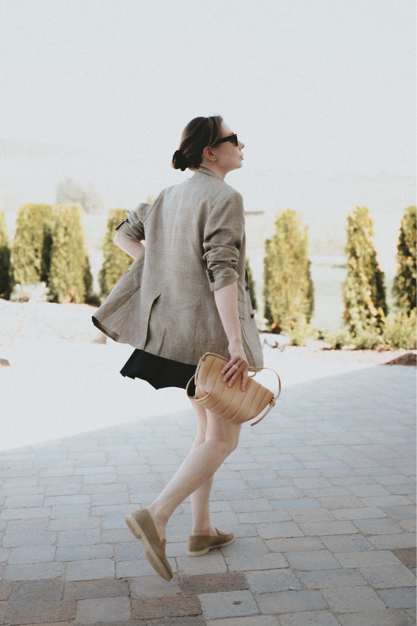 Taking advantage of the last warm days.
Blazer  (older Buck Mason) + mini skirt (older Lacoste tennis skirt)  + mini bag (Maeden) + Venetian white sole loafers (Paul Green). 
Similar styles linked 🫶🫶
