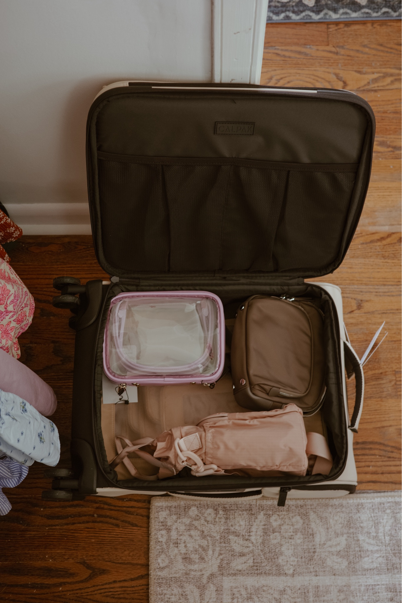 Travel accessories for Europe this summer ✈️ details on thehoneyprint.com 

#LTKtravel