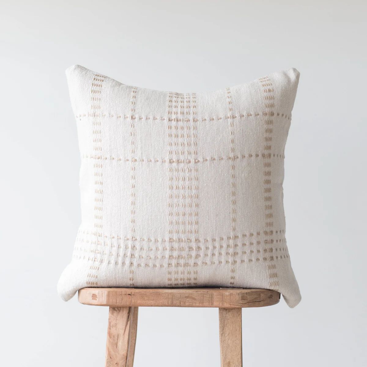 Aspen in Cream - 22" Moroccan Pillow Cover | Woven Nook