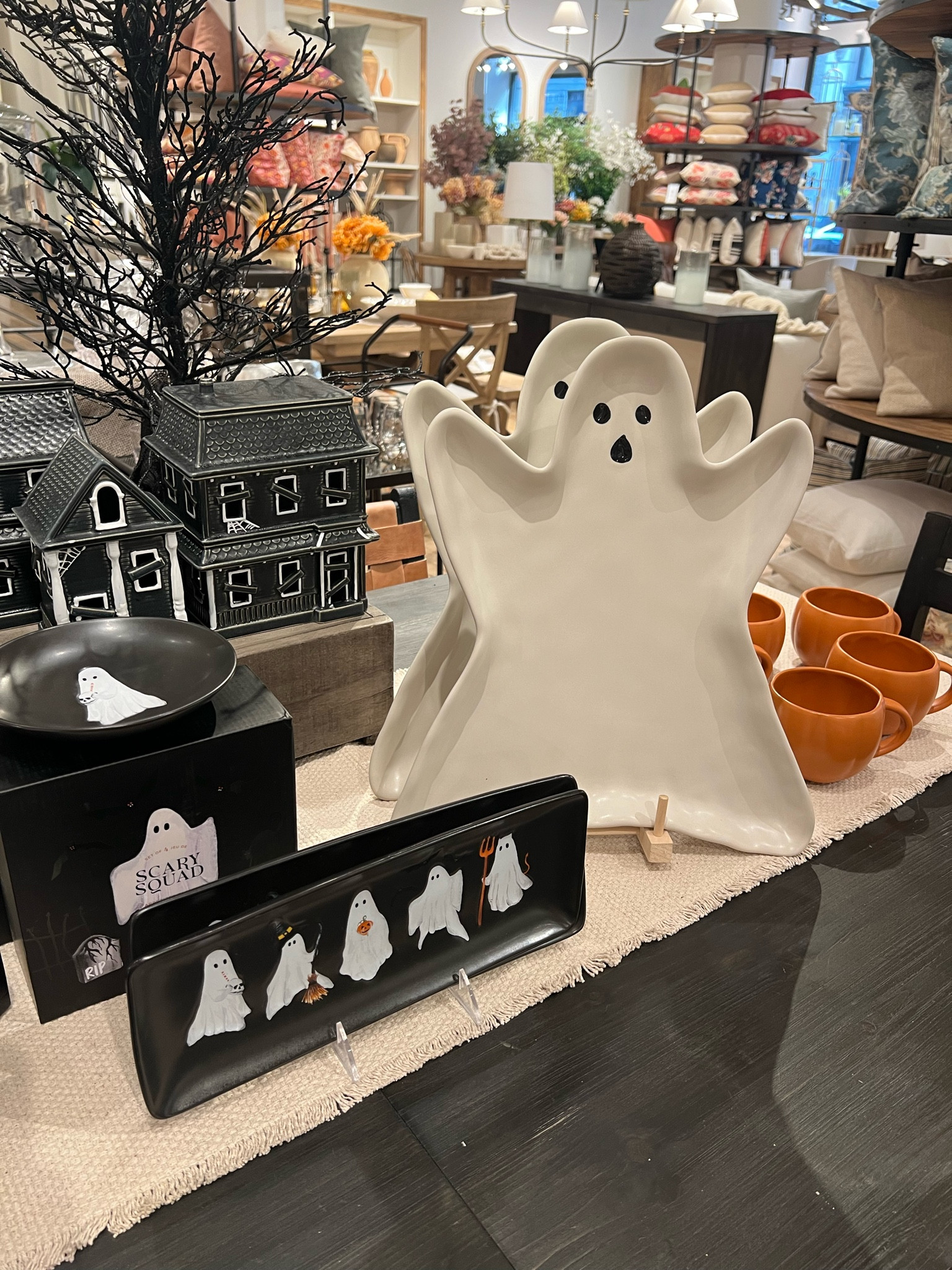 Loving the ghost themed Halloween decor at Pottery Barn! 👻








#halloween


#LTKSeasonal #LTKFindsUnder100 #LTKFindsUnder50