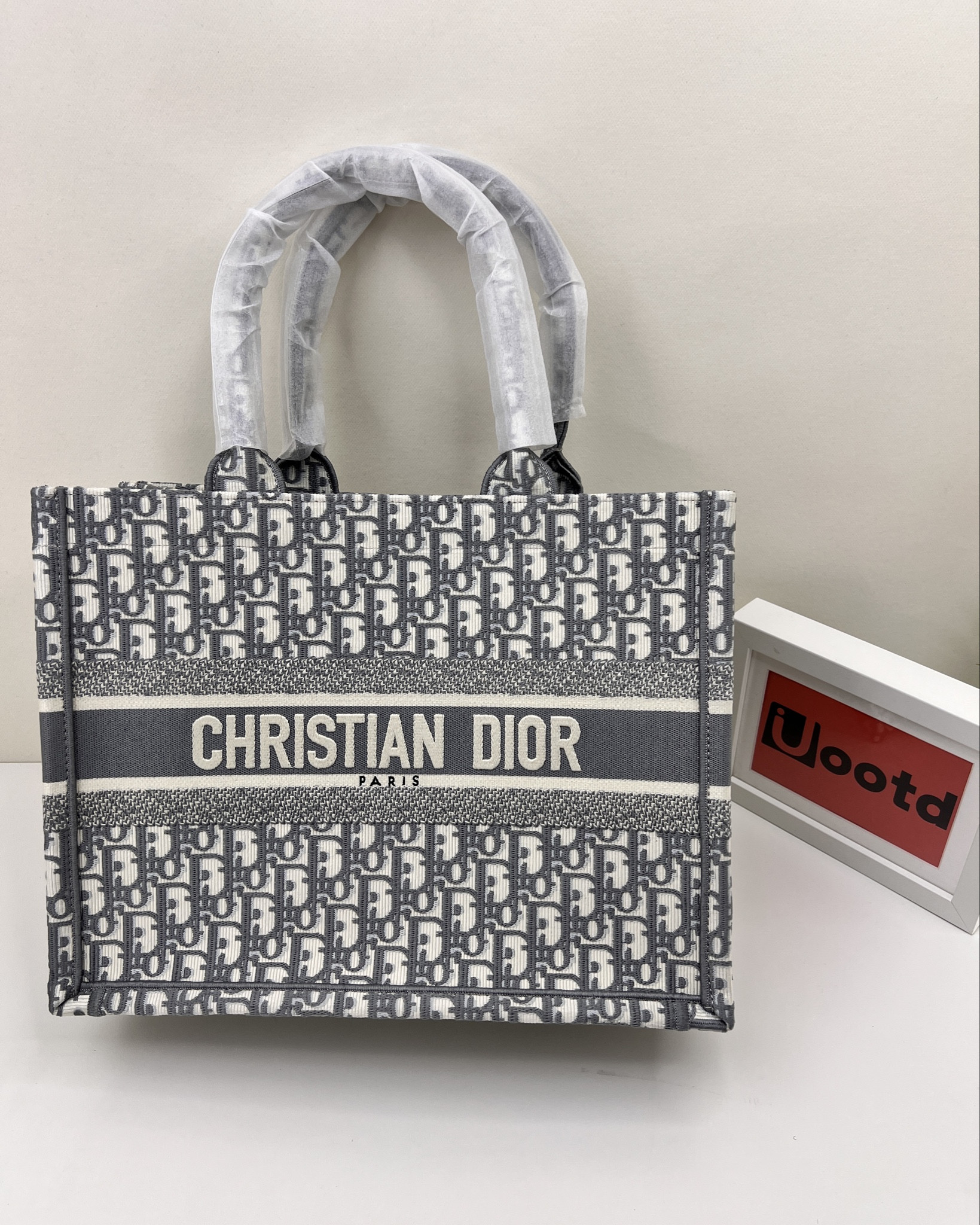 Dior Handbag middle size Bag Dior women Bag 

#LTKtravel #LTKitbag #LTKGiftGuide