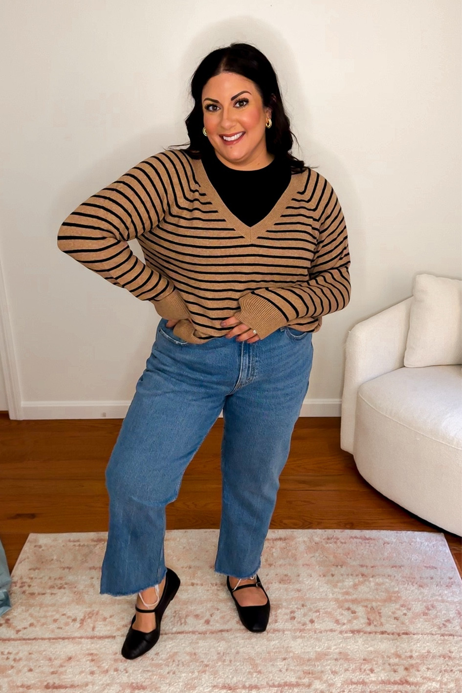 Size XL tee, size L sweater, size 14 jeans 



#LTKMidsize #LTKFindsUnder50 #LTKSaleAlert