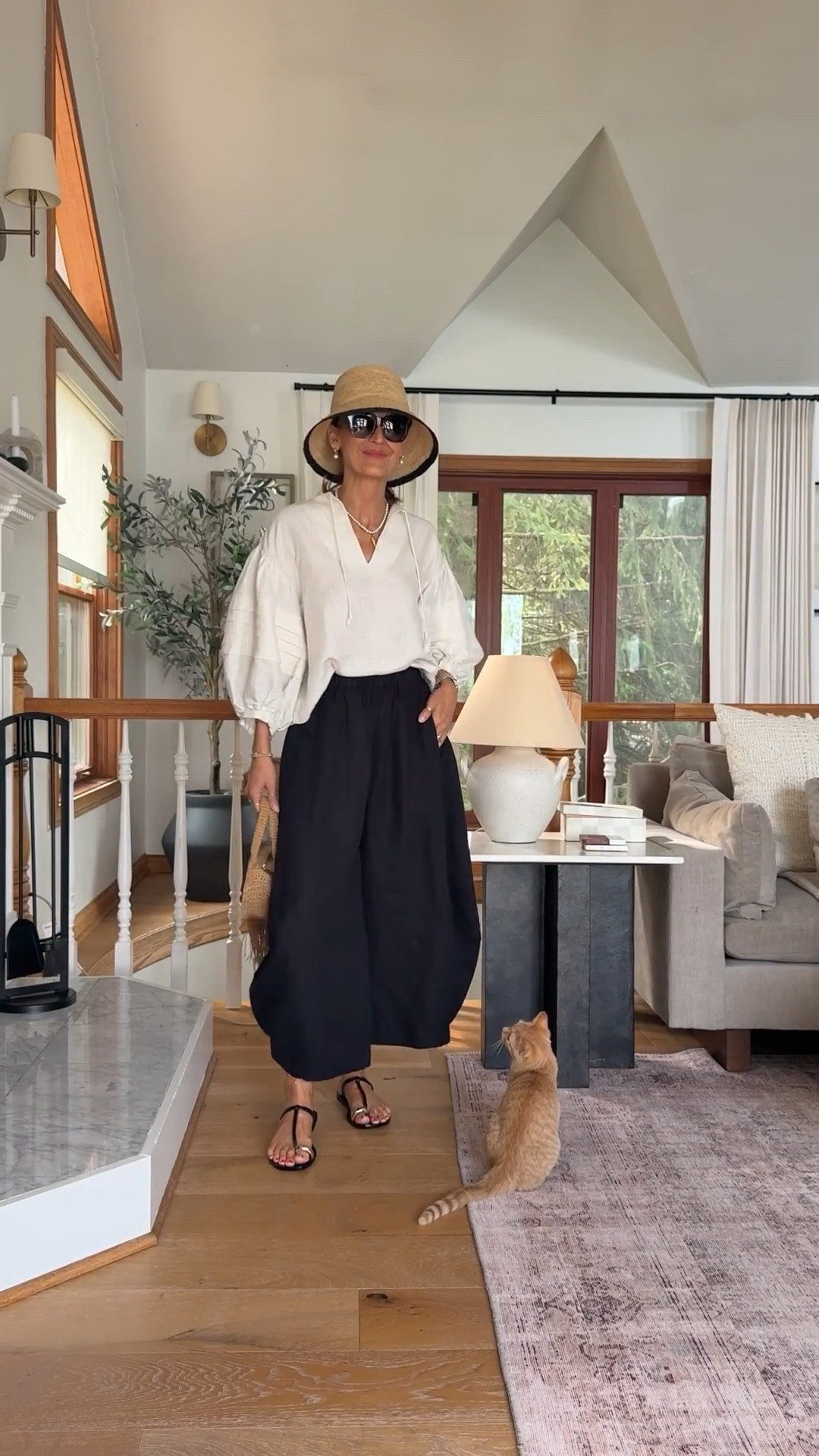 Bestseller alert! 🫶🏽 These linen pants have been a top pick the past week — and they surely are a comfy and versatile choice to wear now through the fall. They have a comfy and baggy fit while still offering an elevated look. Plus, they’re under $90! Here’s how I’d style them… 

#LTKStyleTip #LTKItBag #LTKFindsUnder100