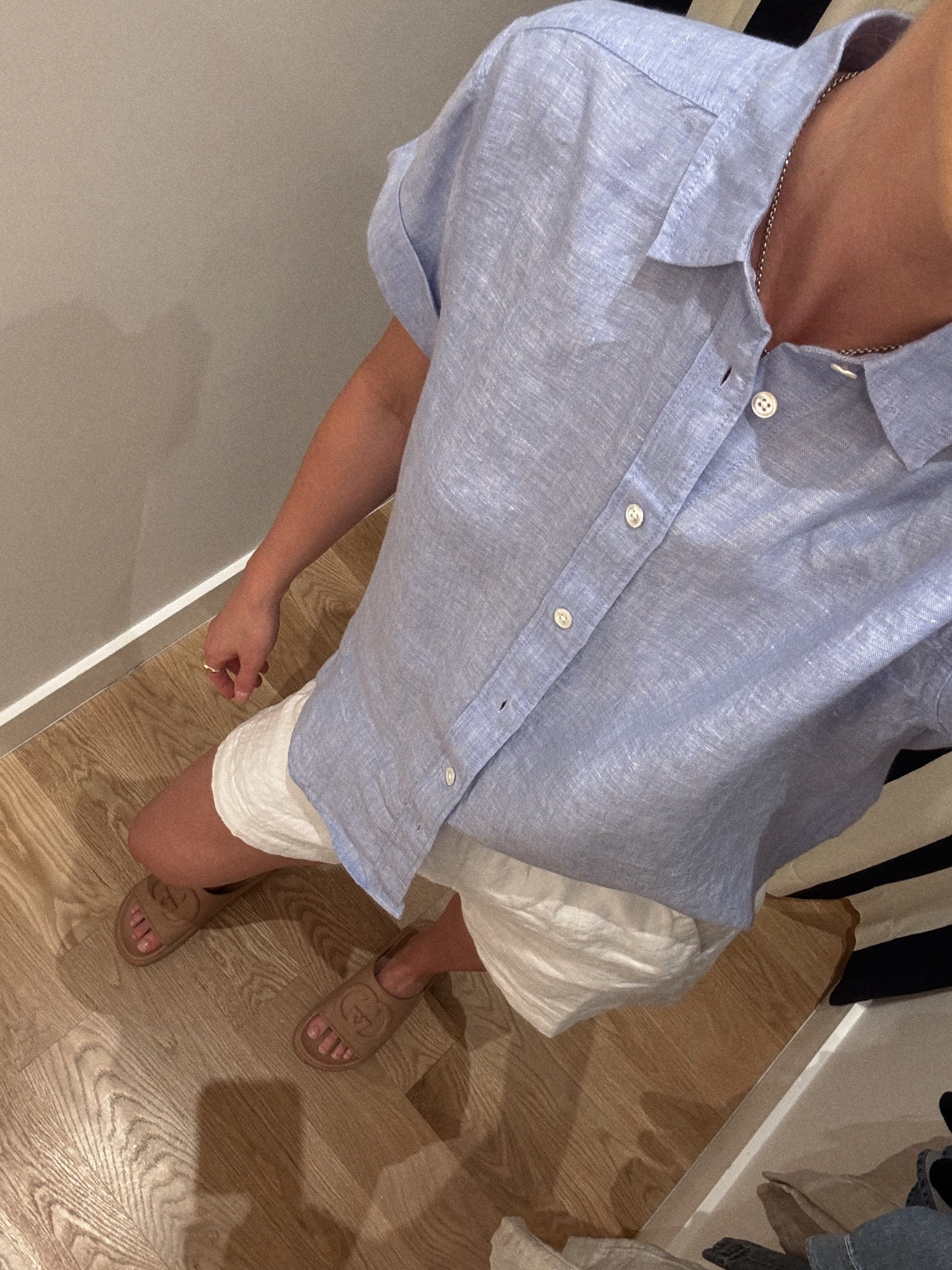 Another closet staple is a short sleeve chambray top! Add a white short or pant and wow 😍 I’m wearing an xxs in the top and an xs in the shorts! The top runs very oversized so I recommend going down 1-2 sizes 🫶🏼 on sale! #morganiverson #springootd #chambray #linen

#LTKstyletip #LTKsalealert
