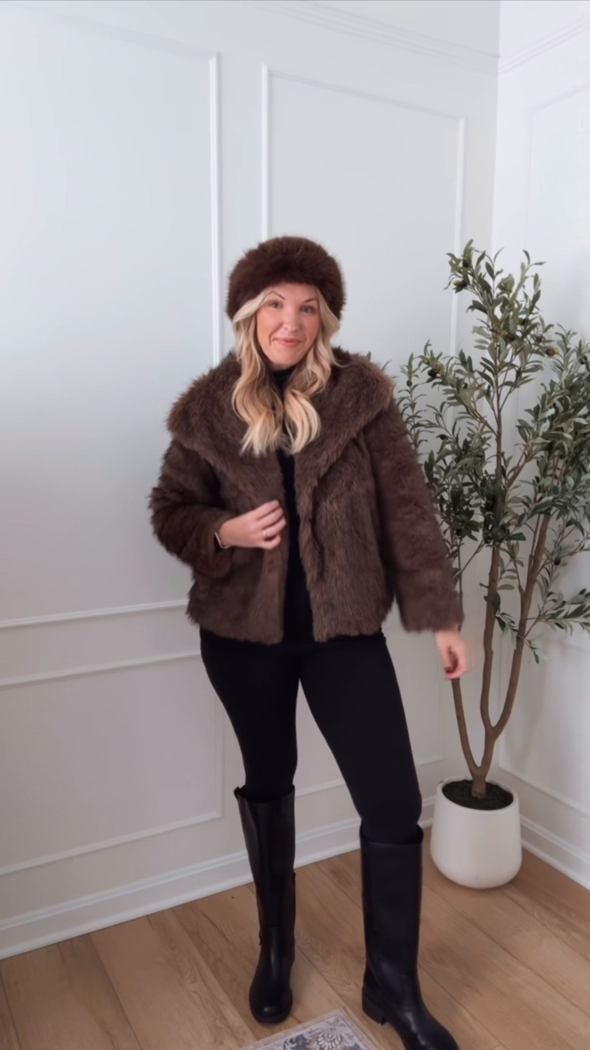 Outerwear - faux fur coat - winter coat 

#LTKMidsize #LTKSeasonal #LTKHoliday
