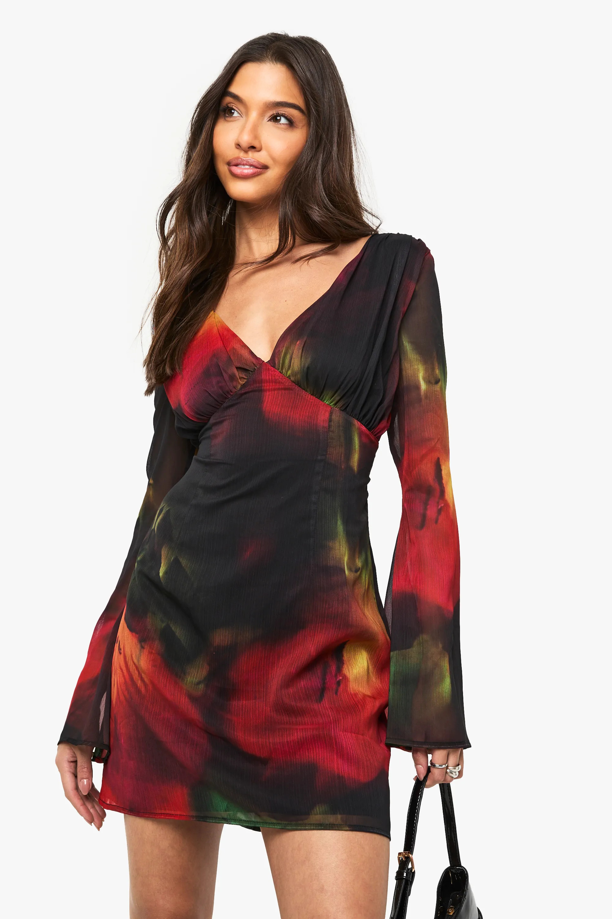Blurred Floral Chiffon Plunge Mini Dress | boohoo (US & Canada)