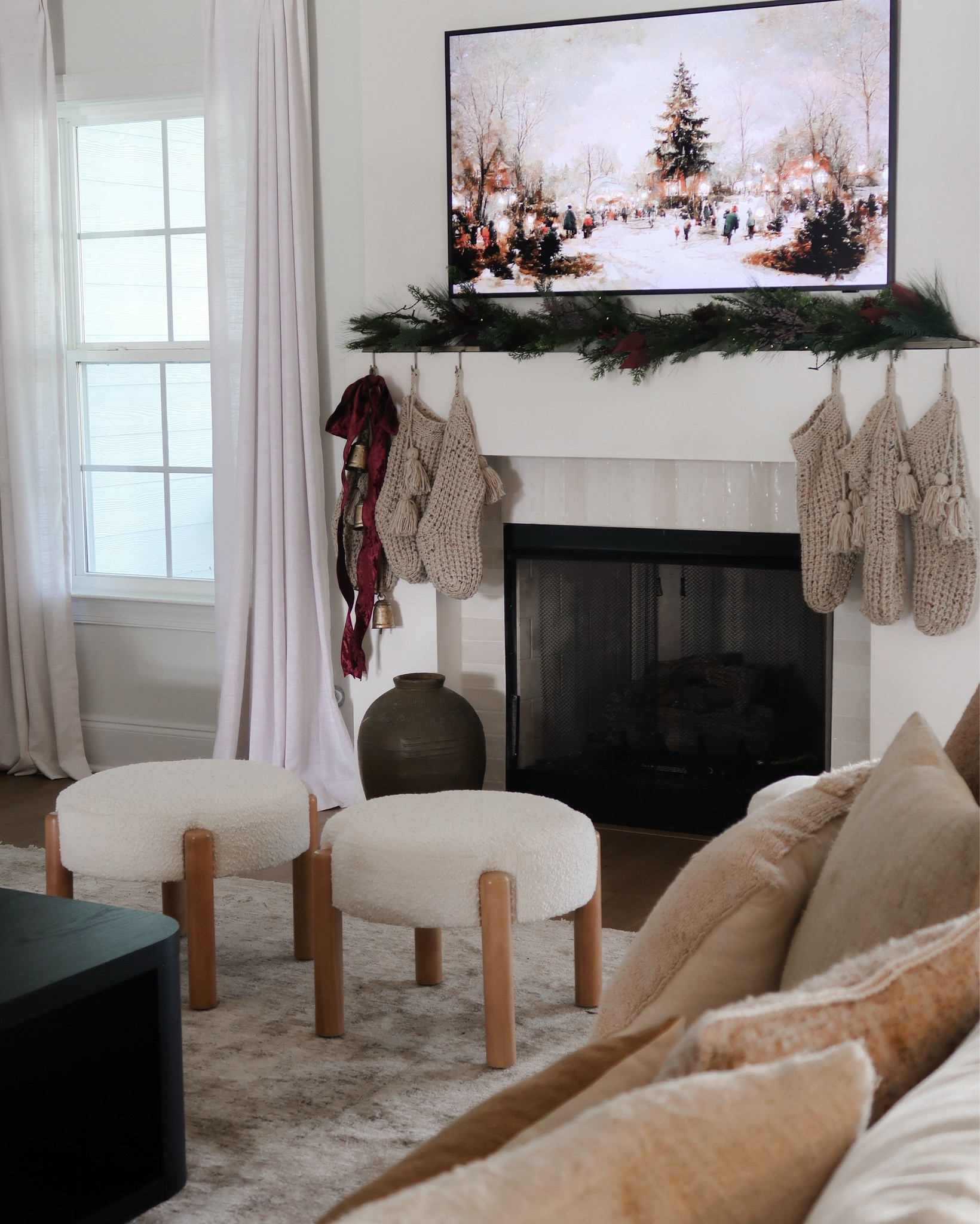 My living room is officially decorated for the holidays 🥹 absolutely love the clean, minimal look!! But with a traditional spin to the organic modern feel I love 🎄❤️

#LTKHoliday