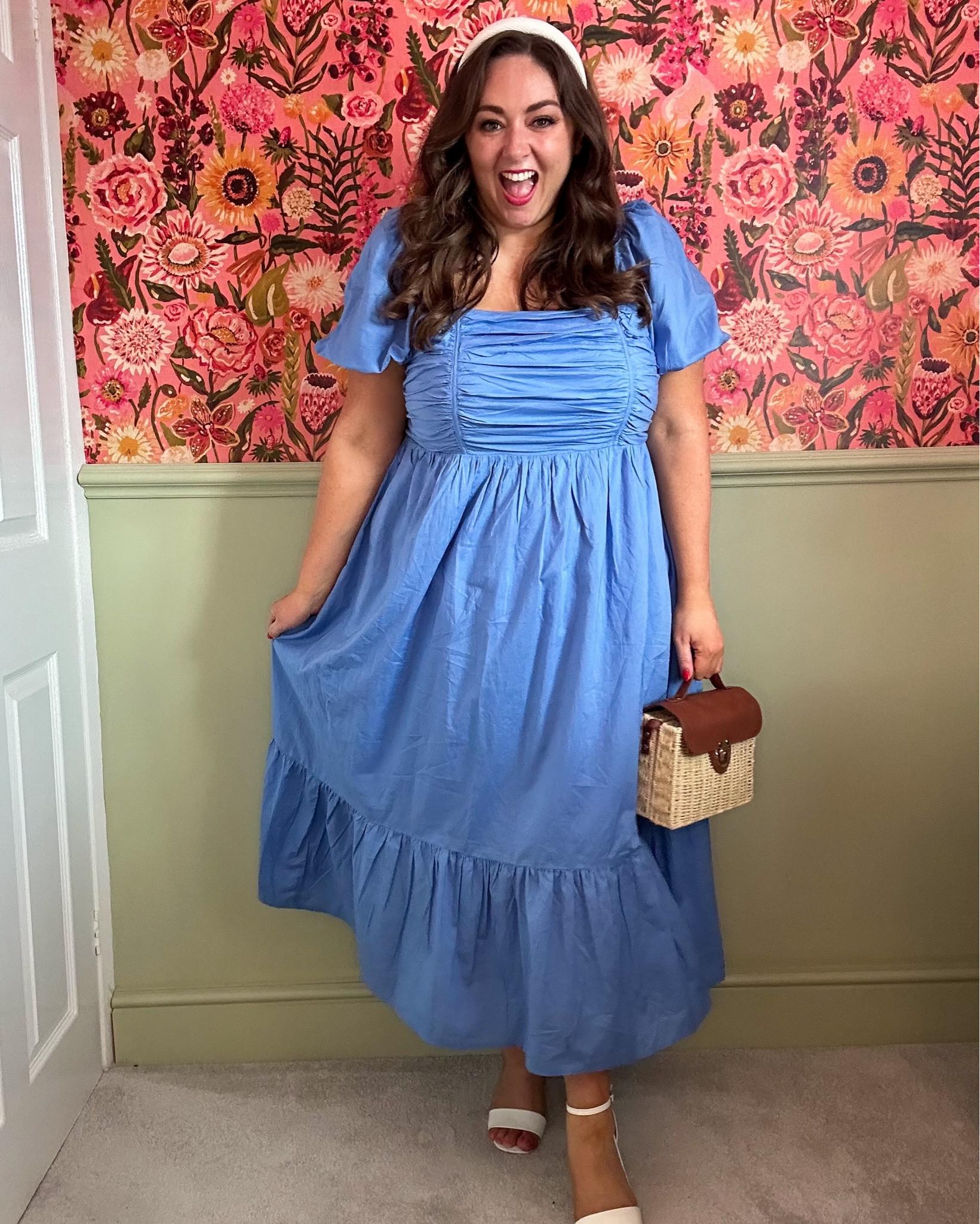 An Abercrombie dupe dress for less than £40?! Take my money!

#LTKplussize #LTKcurves #LTKworkwear