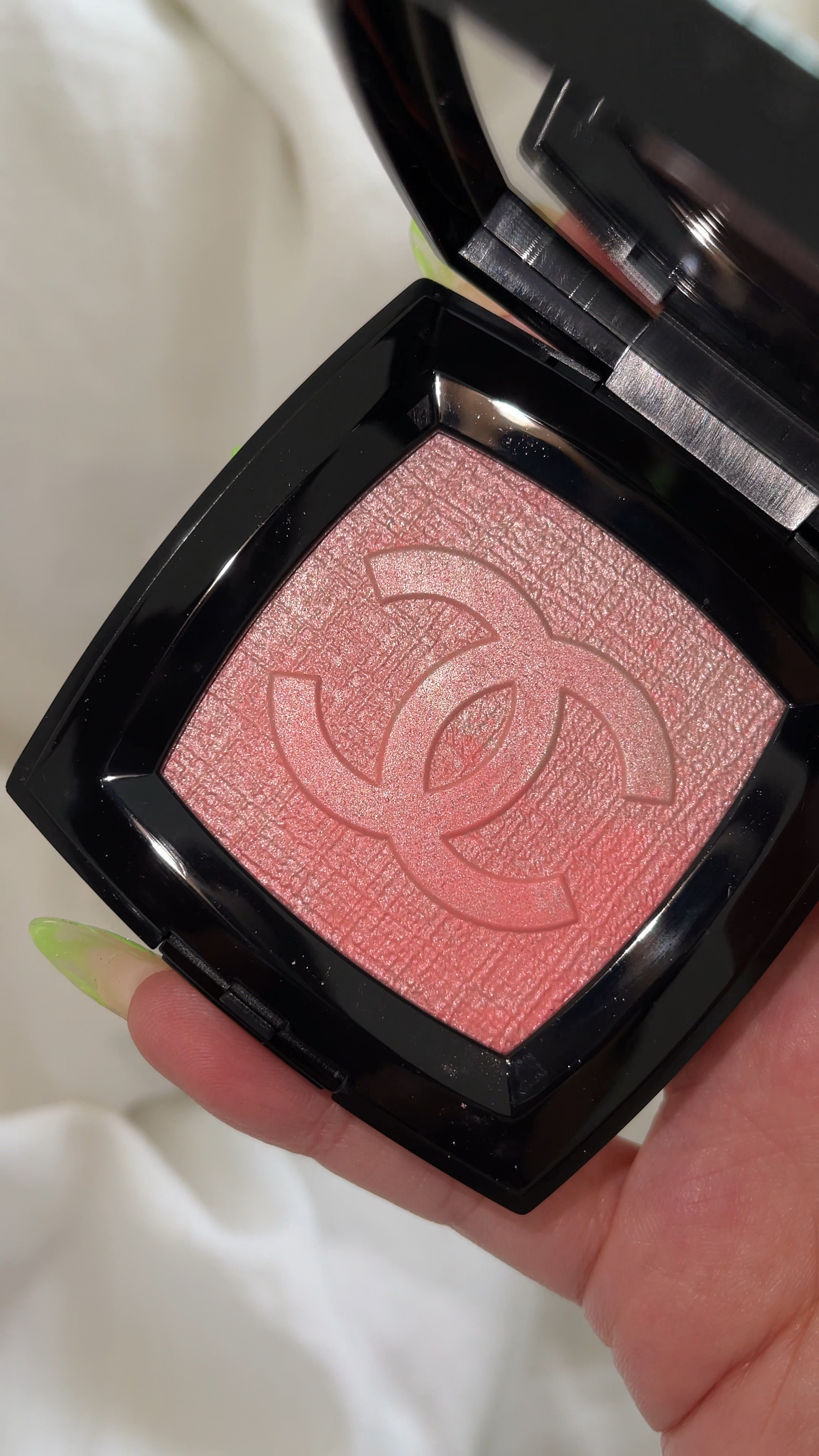 Chanel Blush/Highlight

#LTKGiftGuide #LTKunder50 #LTKbeauty