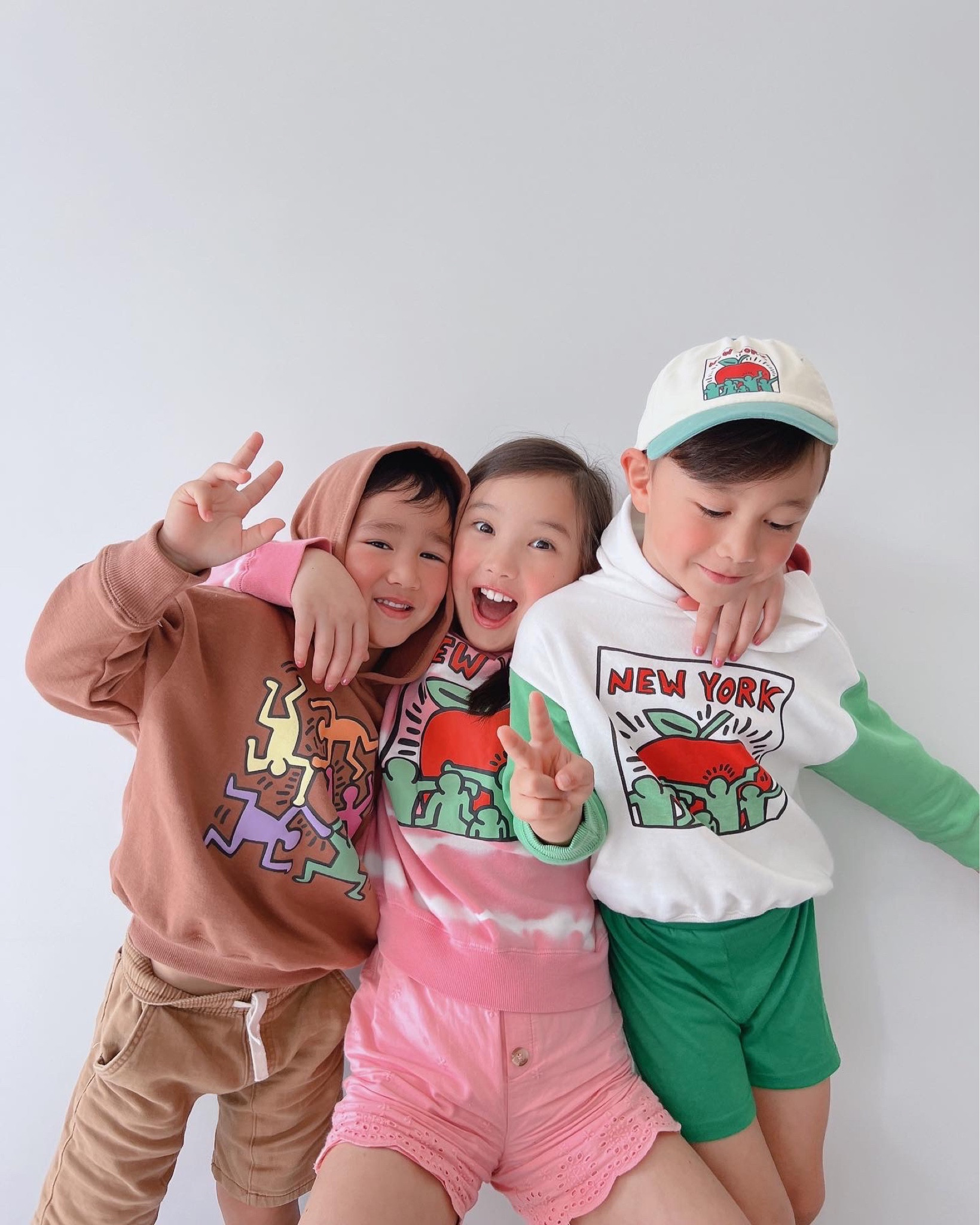 Cotton on kids x Kieth Haring ❤️❤️

Follow my instagram 
@hyunmipickering for more photos
🫶🫶🫶😍♥️👠🍉🌴🐅🍇🍒🍑😍

#LTKunder100 #LTKkids #LTKfamily