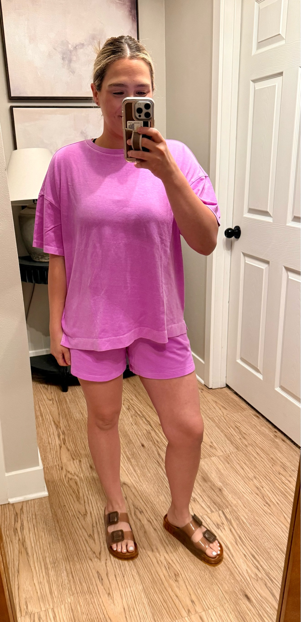 I loved this set so much that I got it in another color 😍

#OOTD #momoutfit #matchingset #oldnavyset #summerootd

#LTKMidsize #LTKootd #LTKmomlife