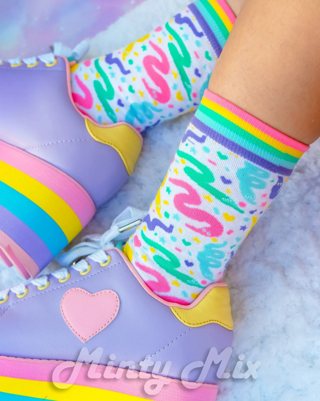 Party Worms Rainbow Border Socks- Kawaii Rainbow Worm on / off a String 80s and 90s Birthday Part... | Etsy (US)